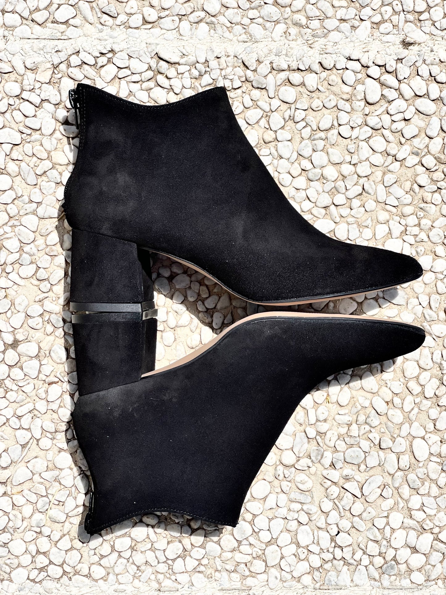 FUNNY BLACK SUEDE