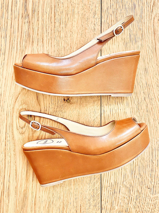 COGNAC LEATHER BOGOTA