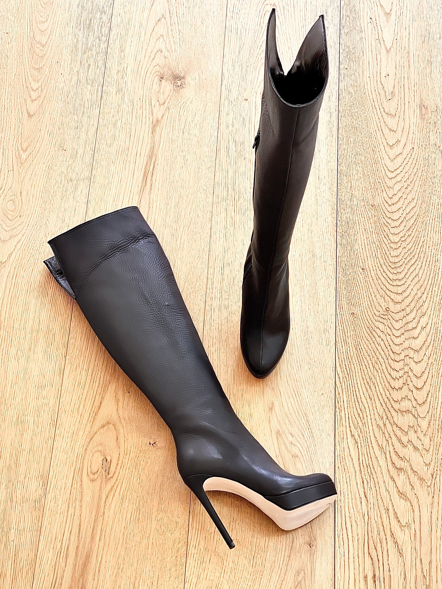 LENKA LEATHER BLACK