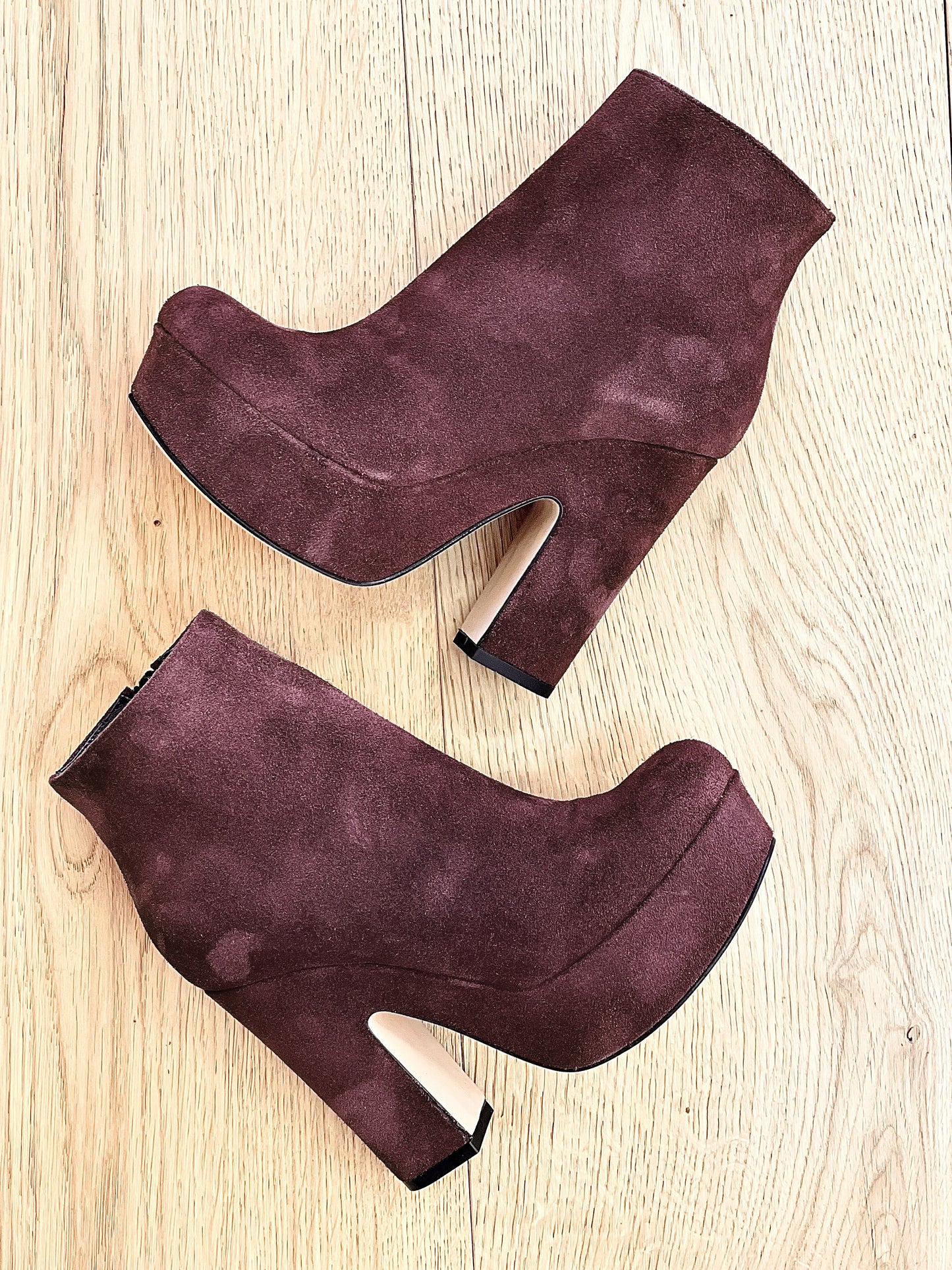 TURAN BROWN SUEDE