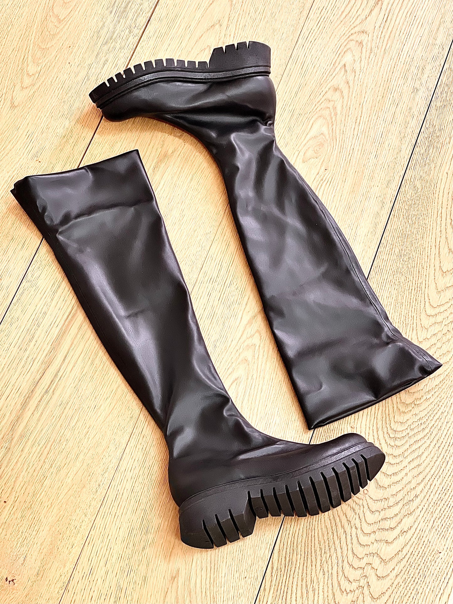 SCOTT LEATHER BLACK