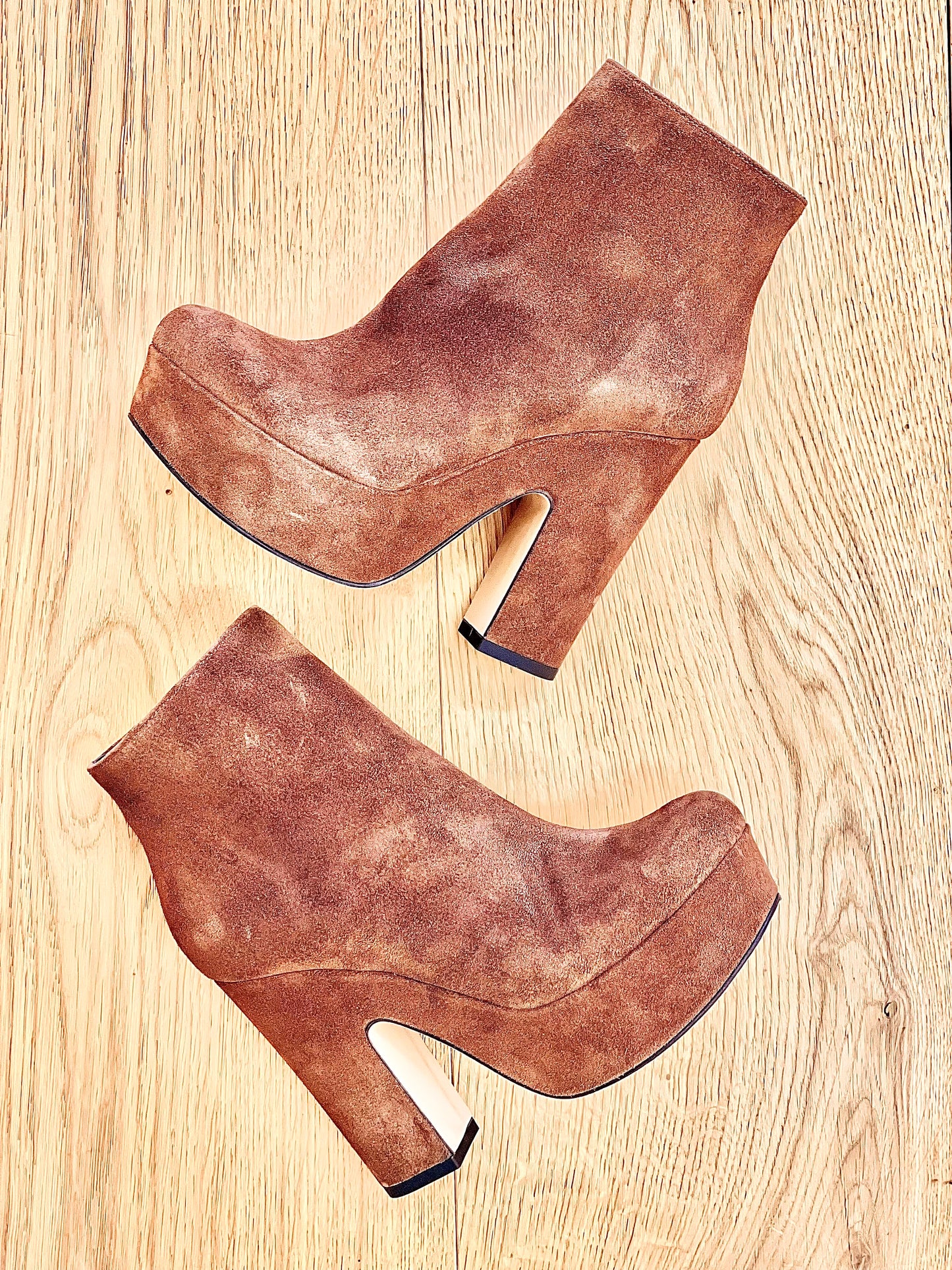 TURAN COGNAC SUEDE