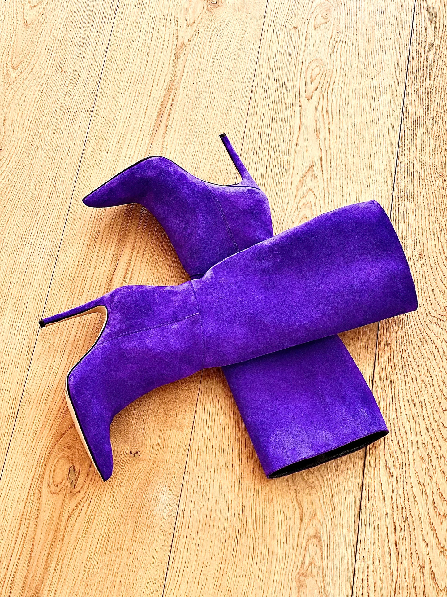 MAYA PURPLE SUEDE