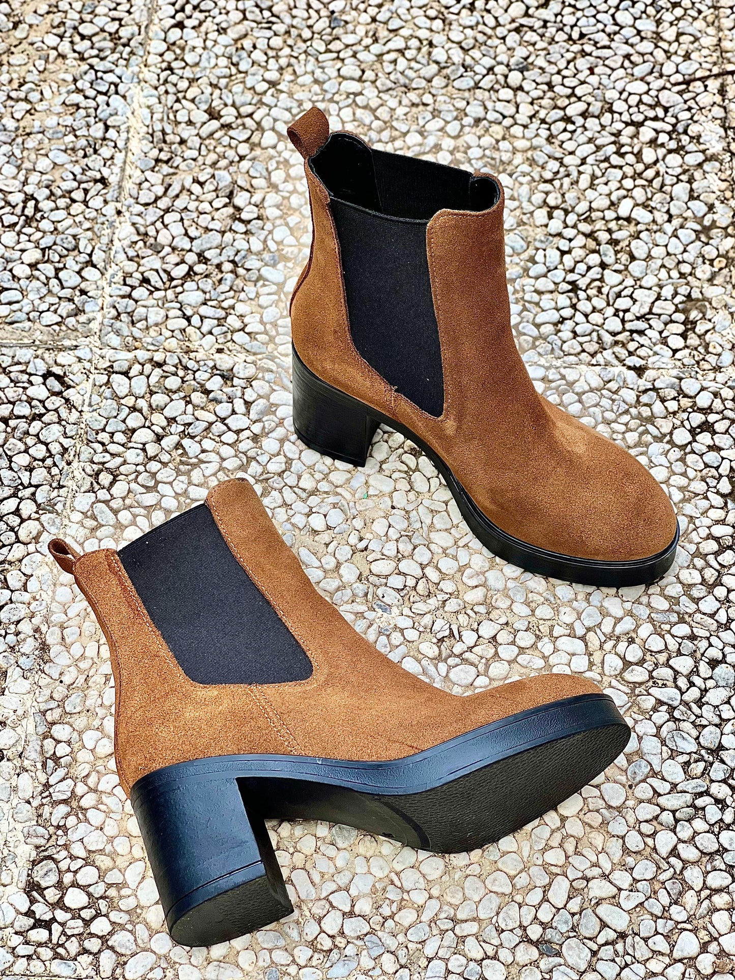 COGNAC SUEDE BERN