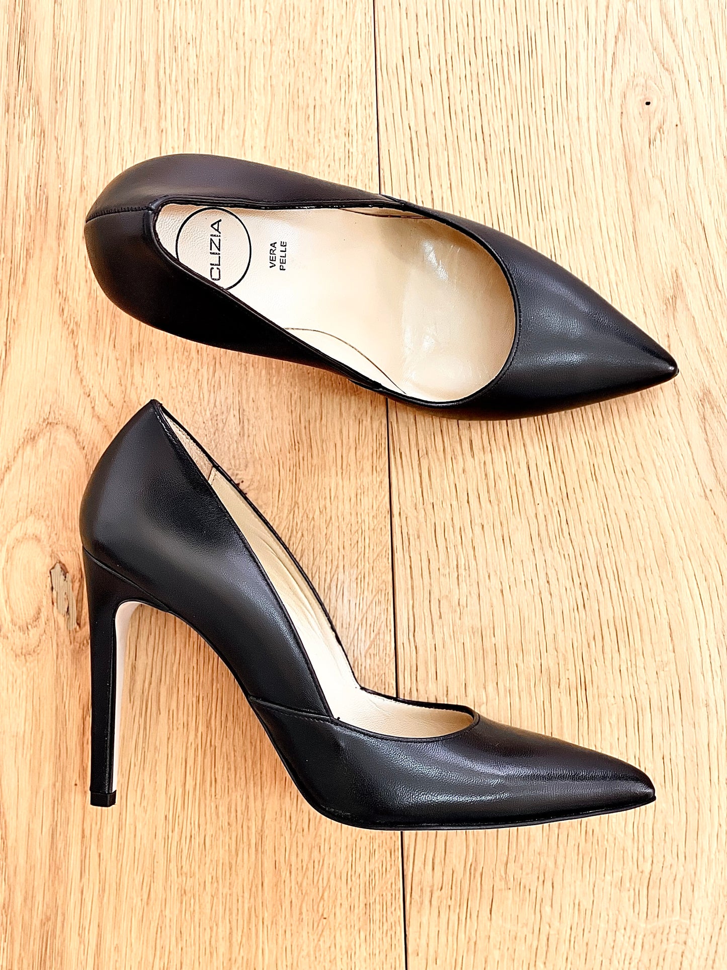 YAKINA LEATHER BLACK