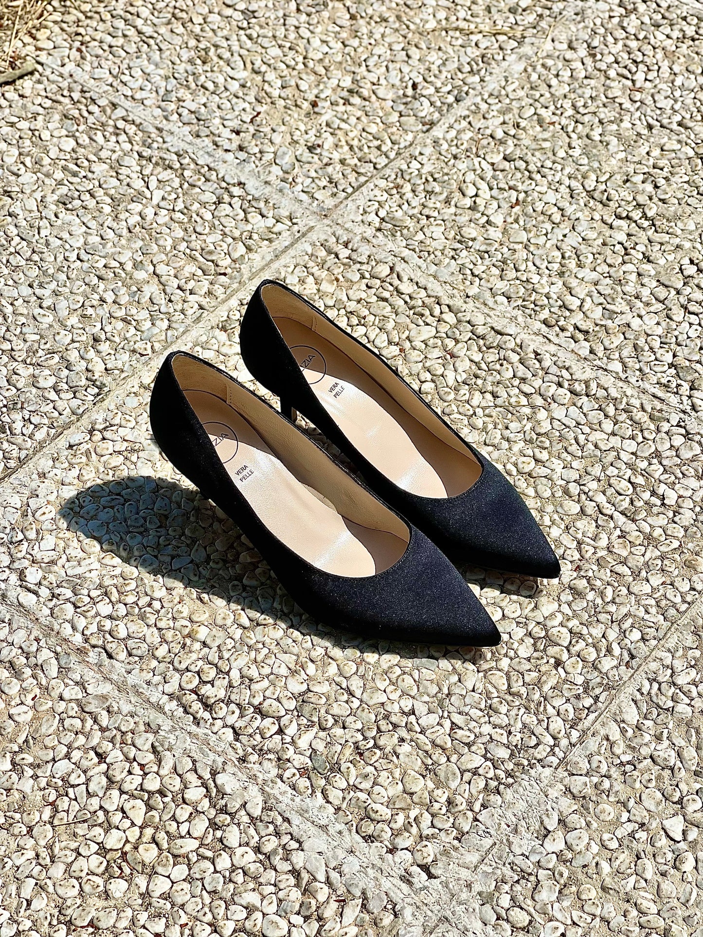 GAIA BLACK SATIN
