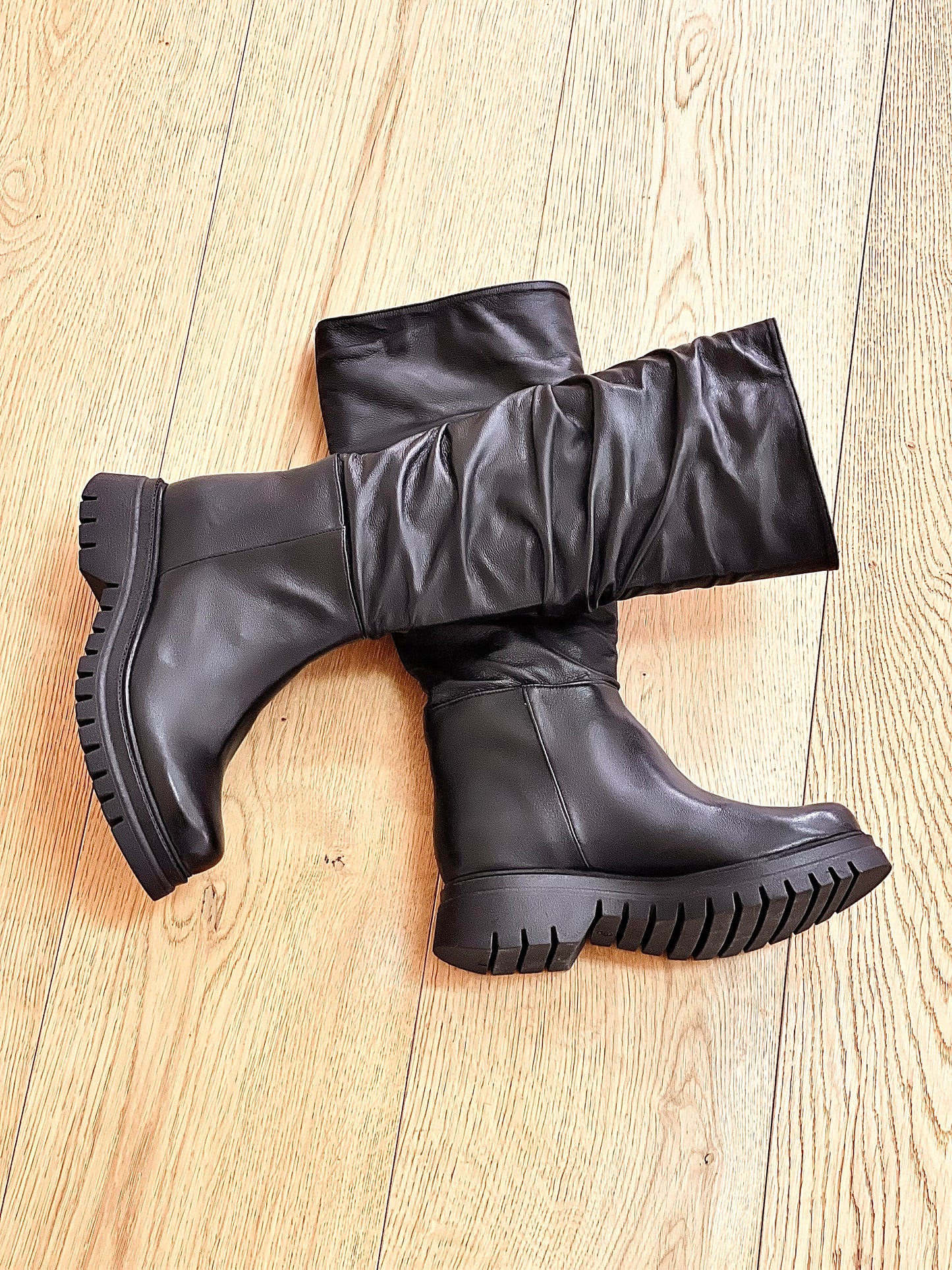 MORGAN LEATHER BLACK