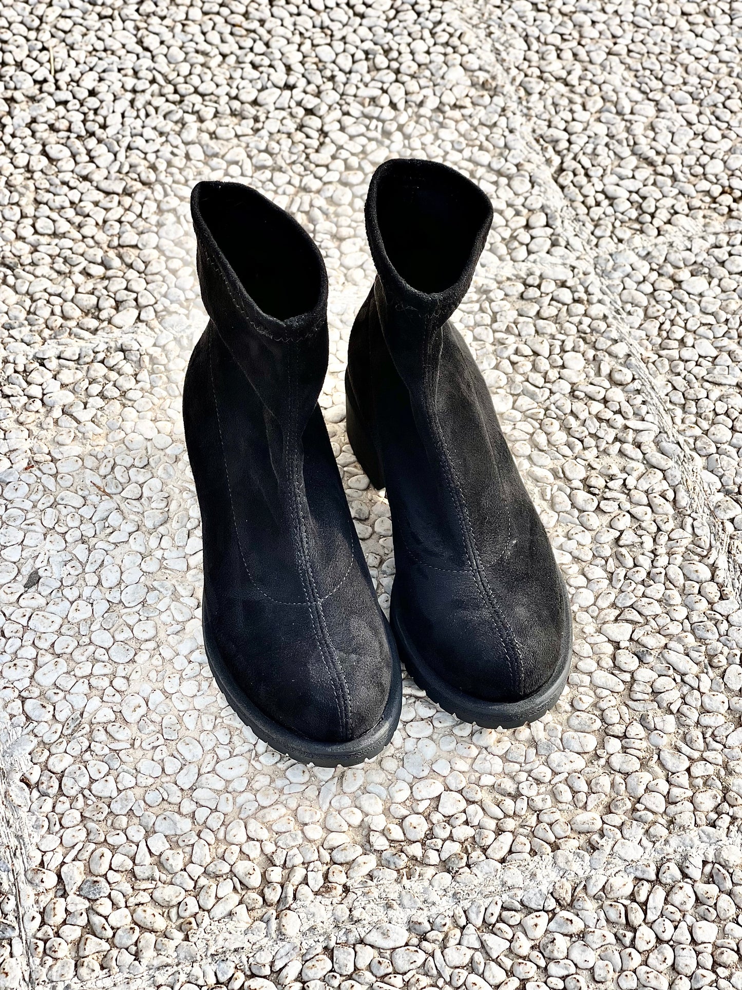 HECTOR BLACK SUEDE