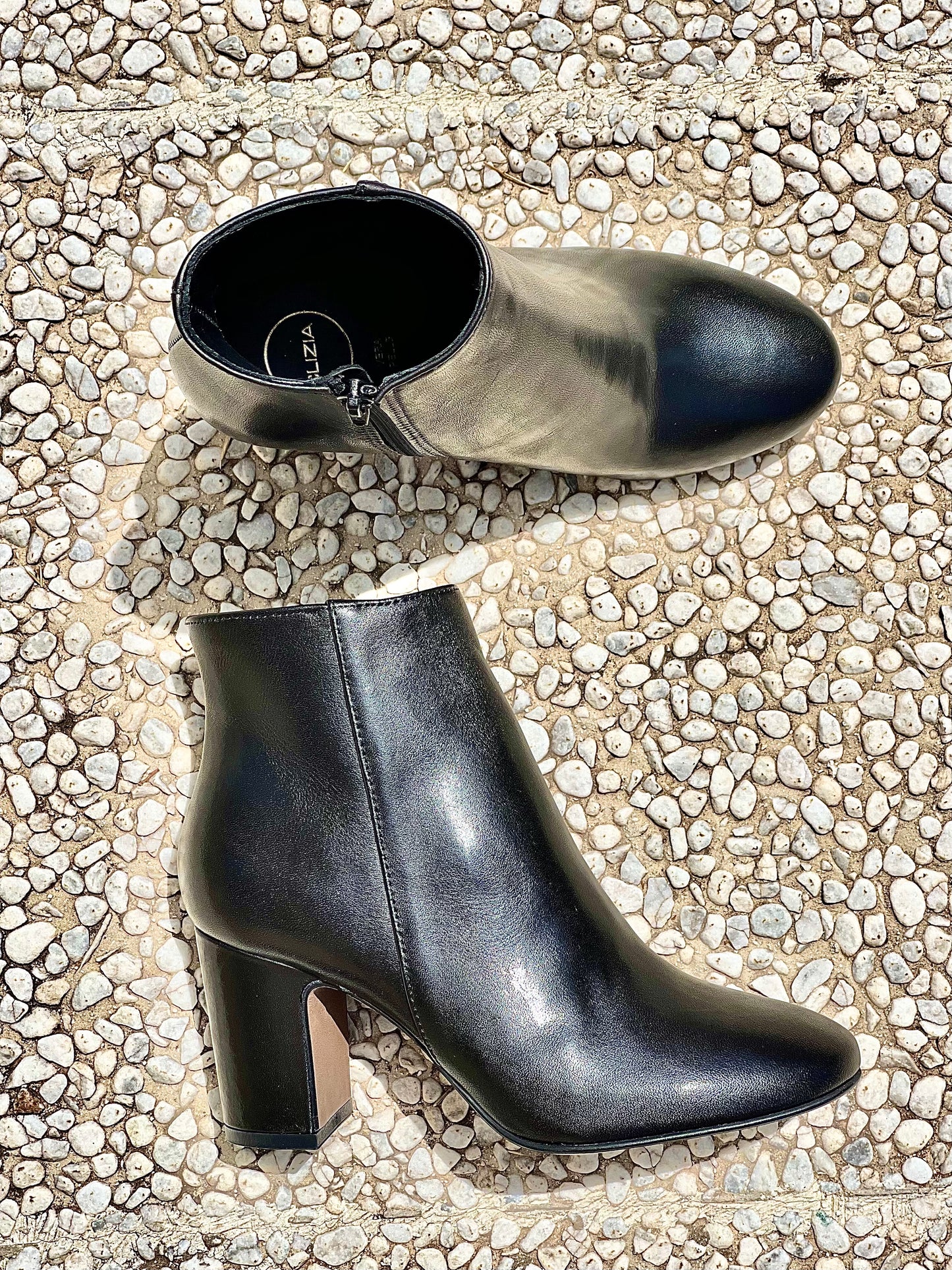 ROMA BLACK