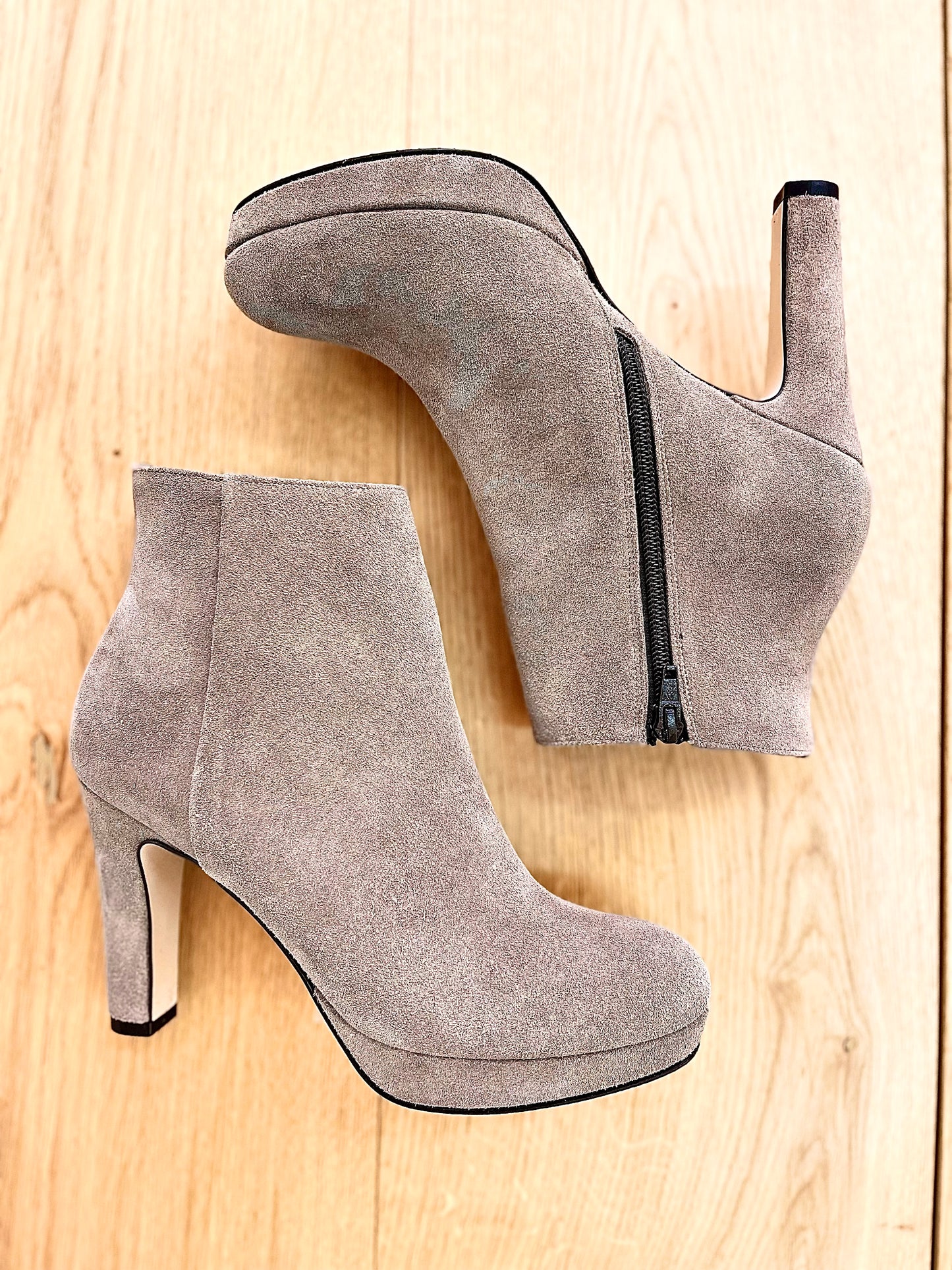 ERIK SUEDE TAUPE