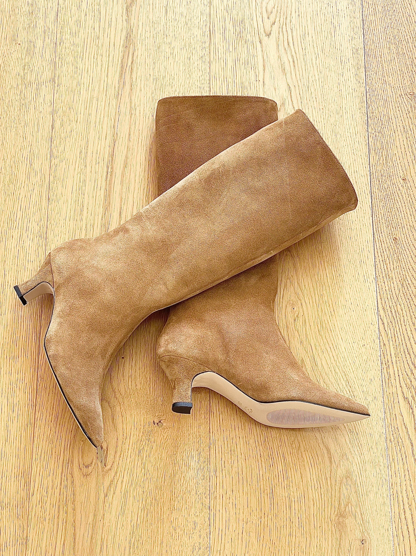 MAGELLAN SUEDE LEATHER