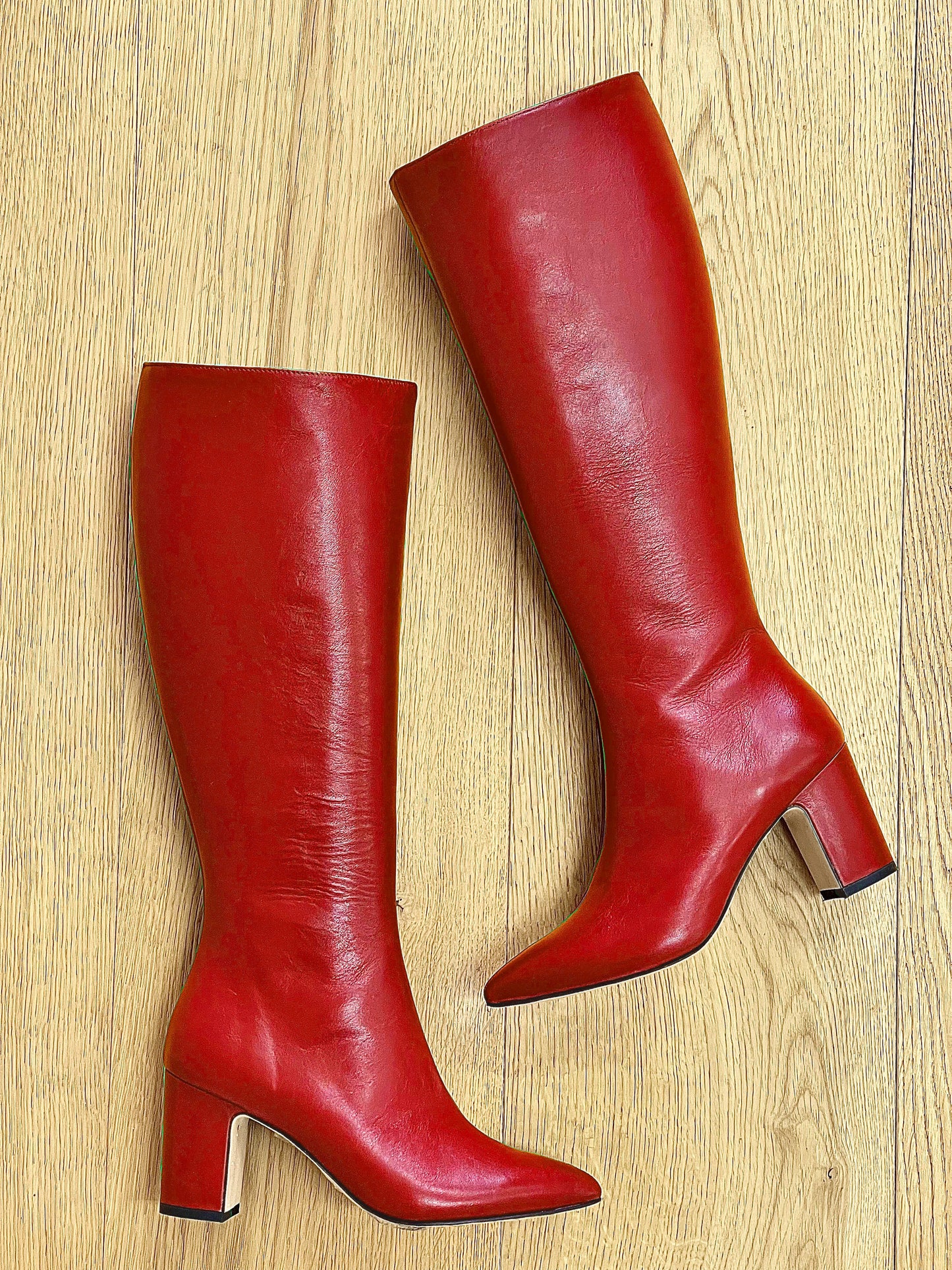 MARK RED LEATHER