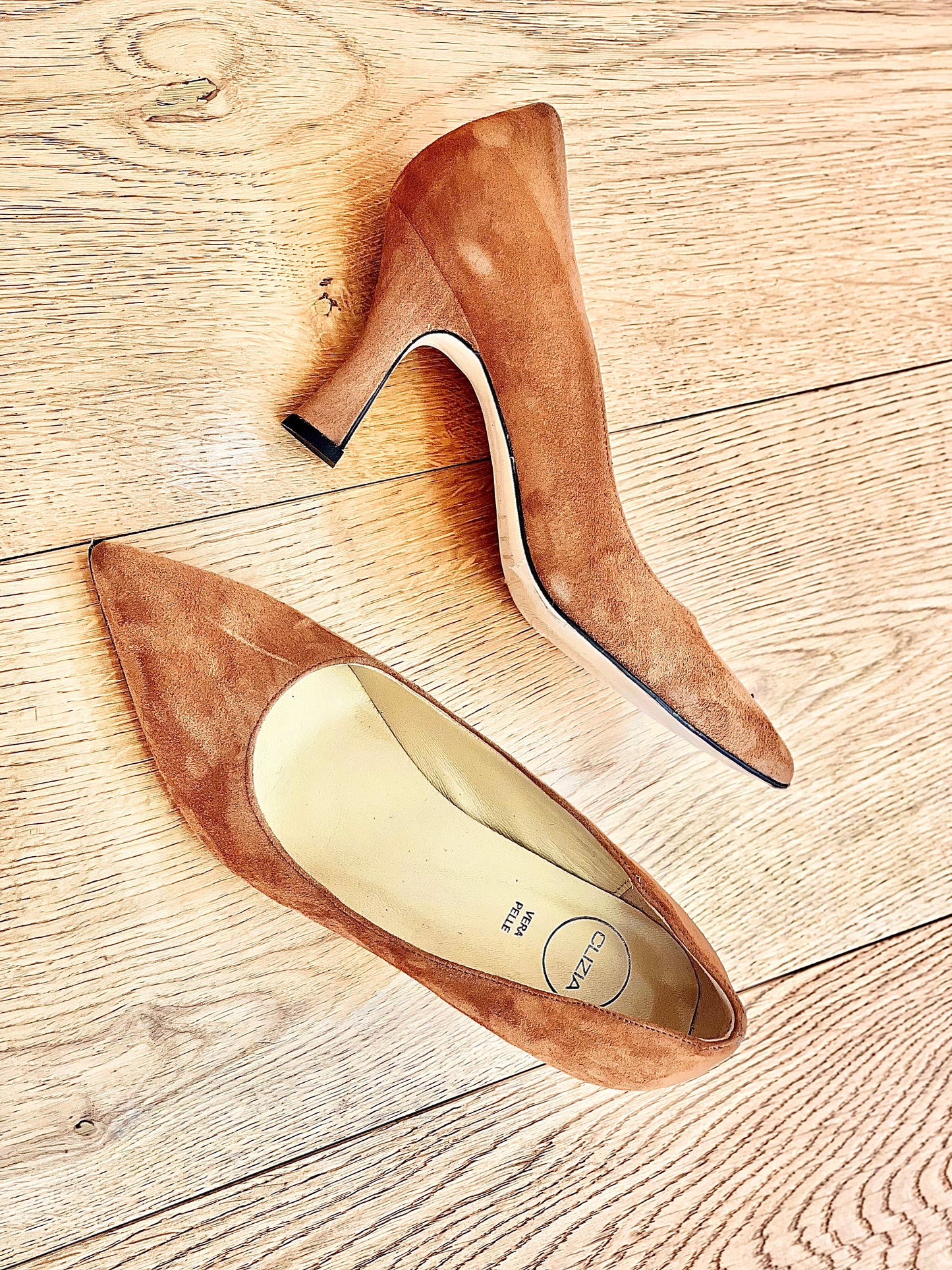 JOAN SUEDE LEATHER