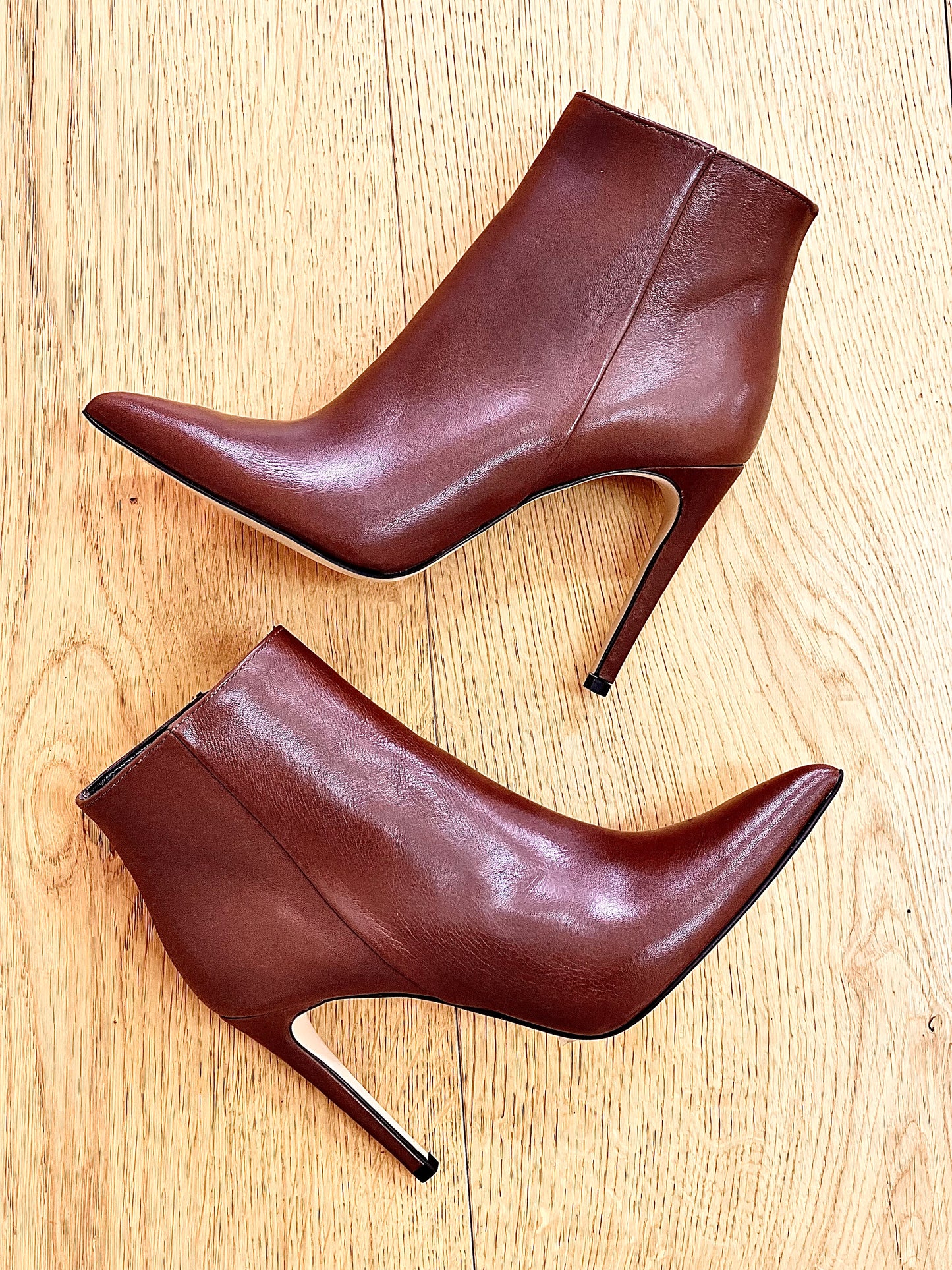 BROWN LEATHER TITA