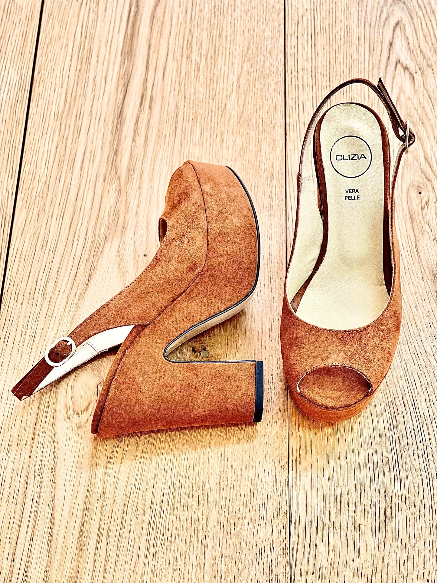 HELLEN SUEDE LEATHER