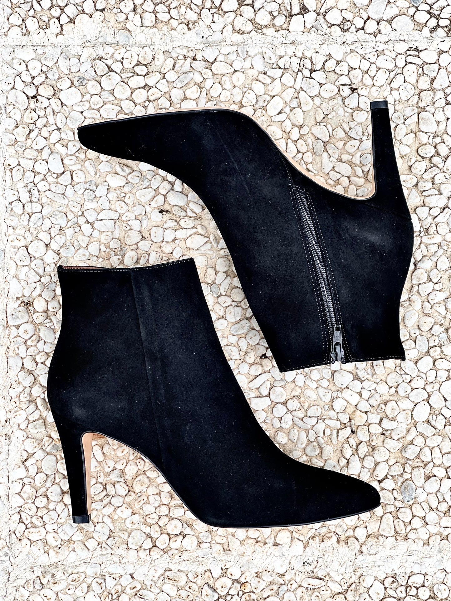 MINA BLACK SUEDE