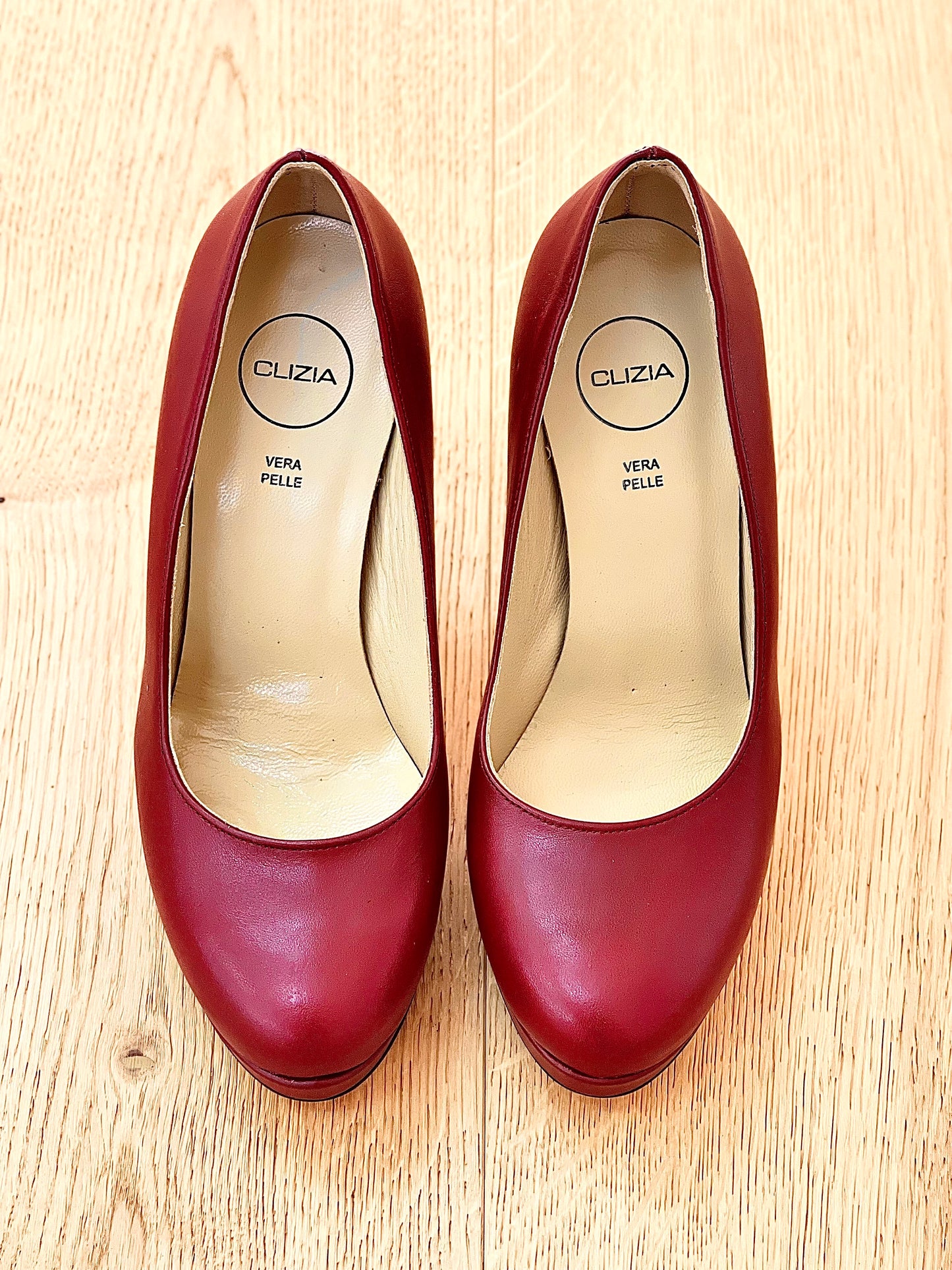 ANNA BURGUNDY LEATHER
