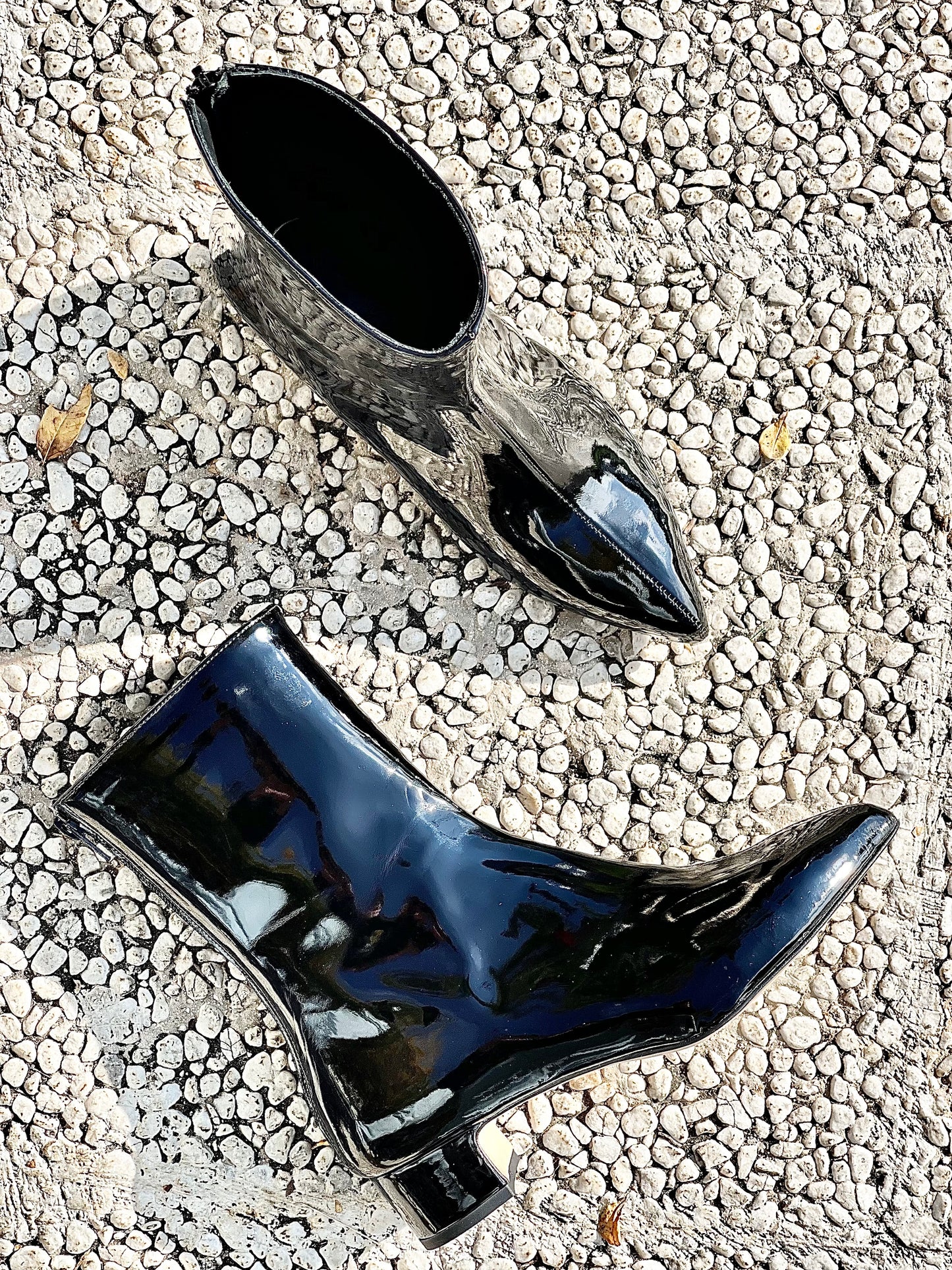 PLANET BLACK PAINT