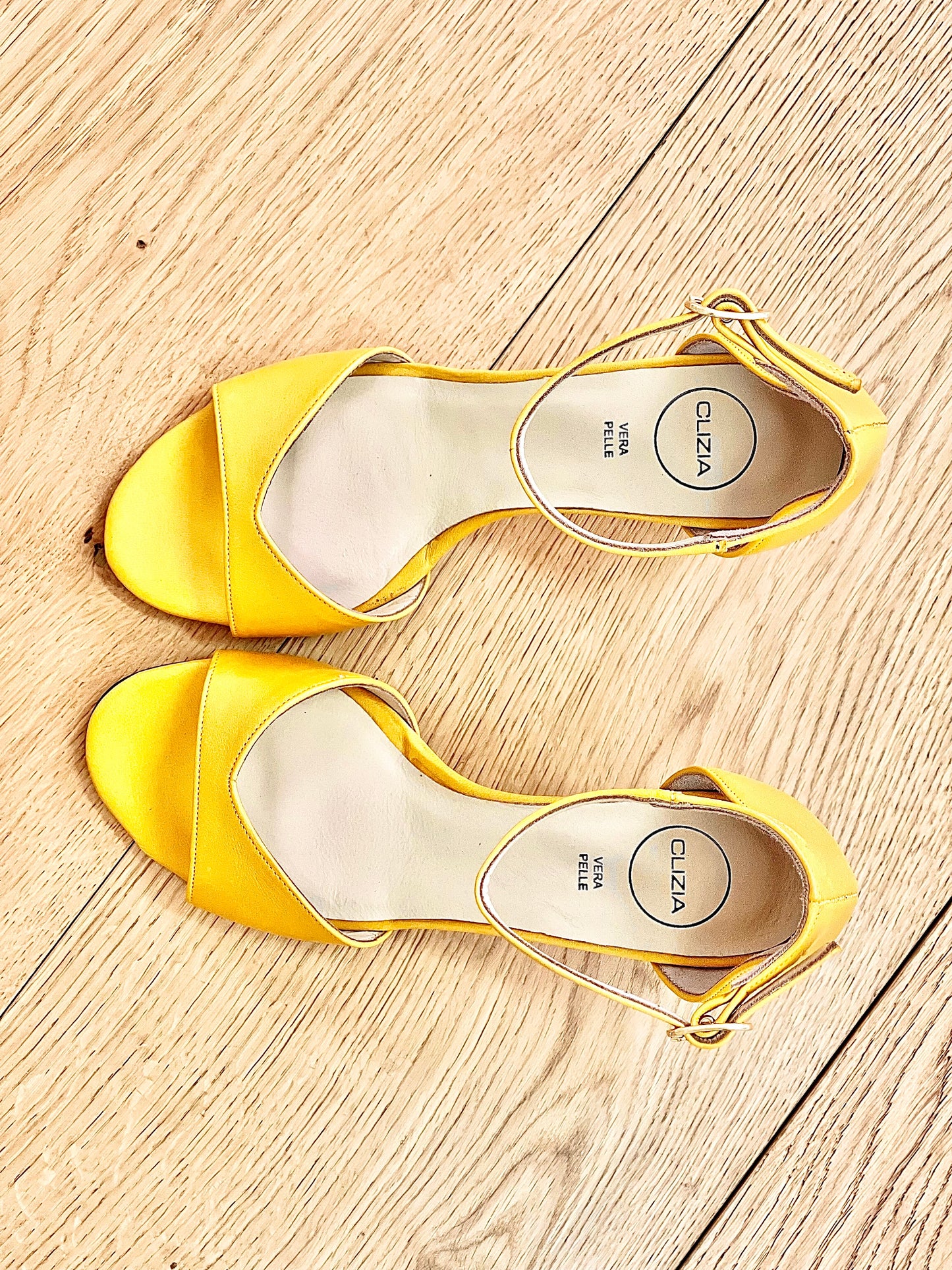 SHYLA LEATHER YELLOW