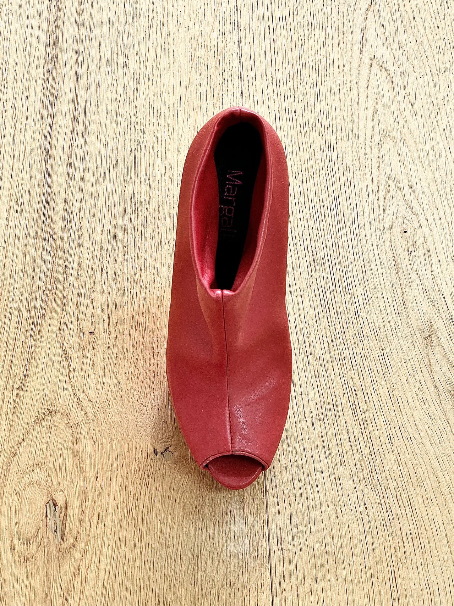 TOKYO LEATHER RED