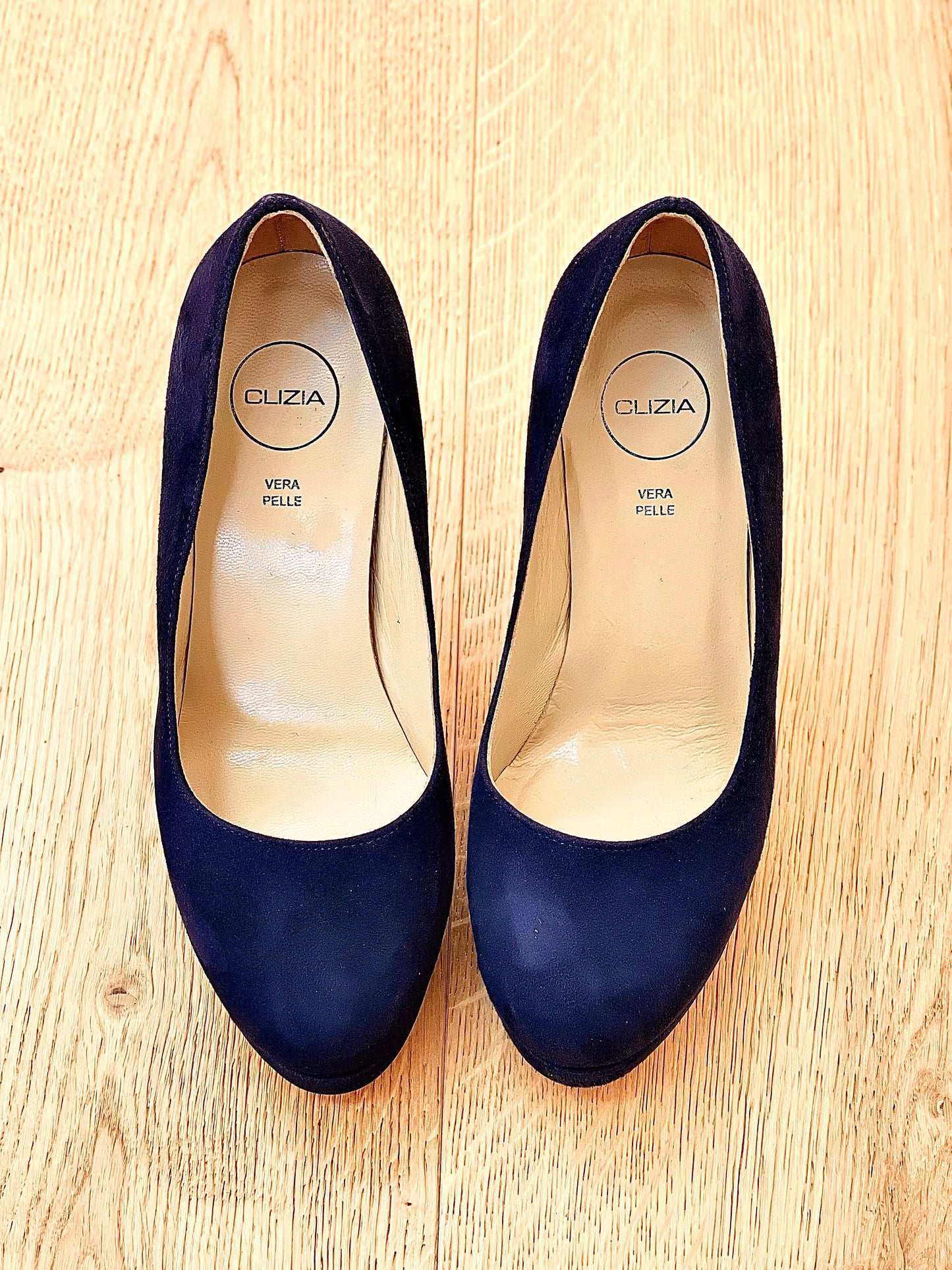 ANNA BLUE SUEDE