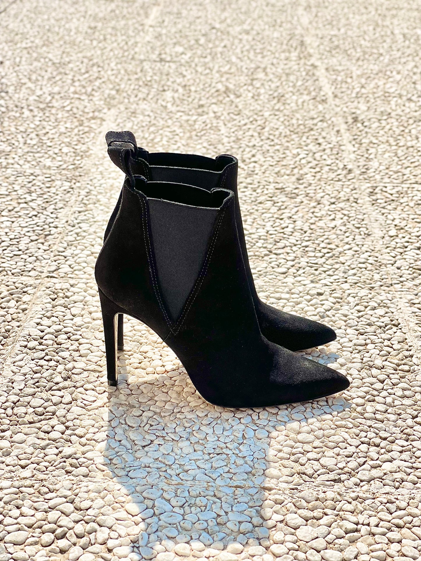 GRETA BLACK SUEDE