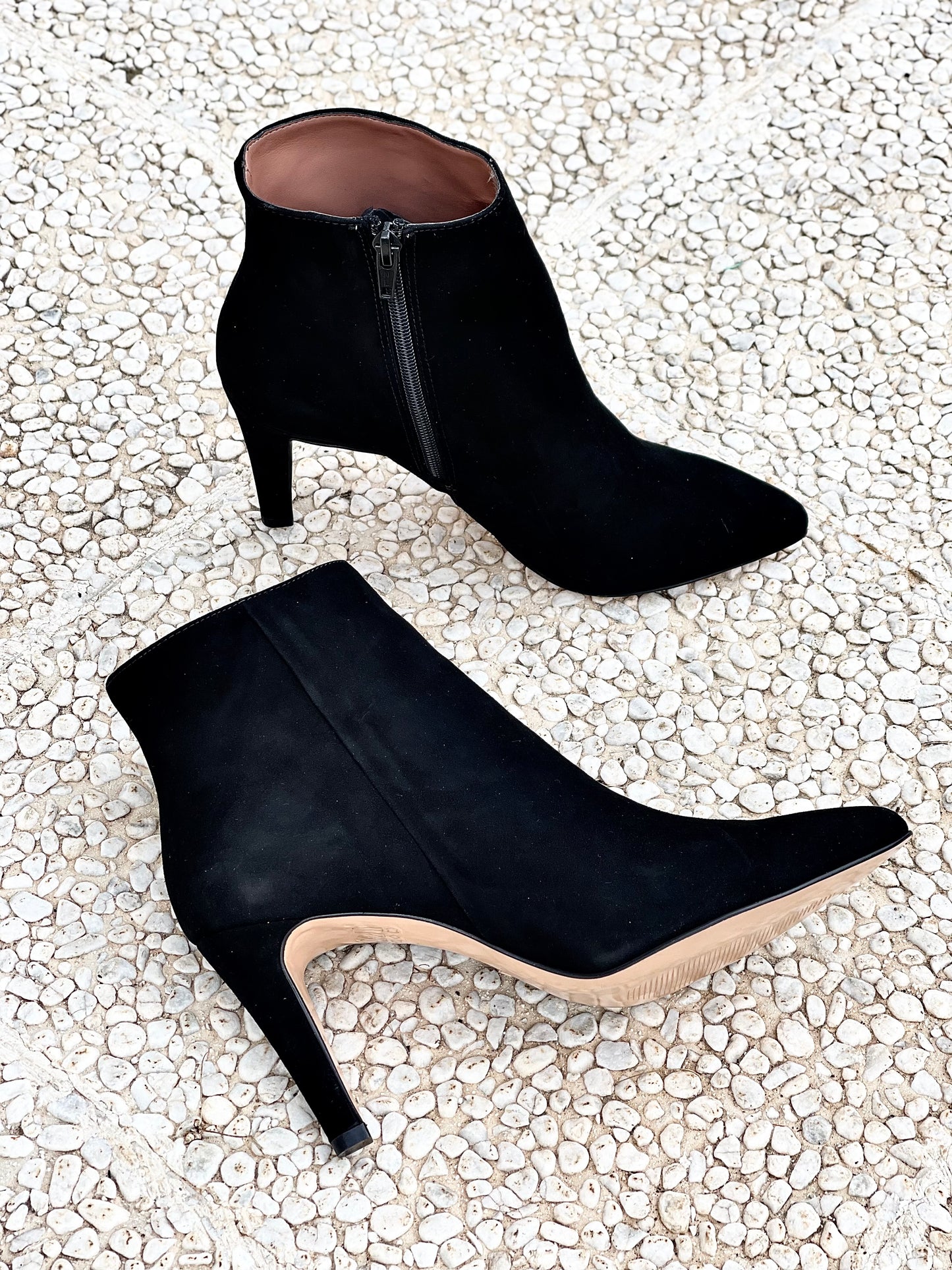 MINA BLACK SUEDE
