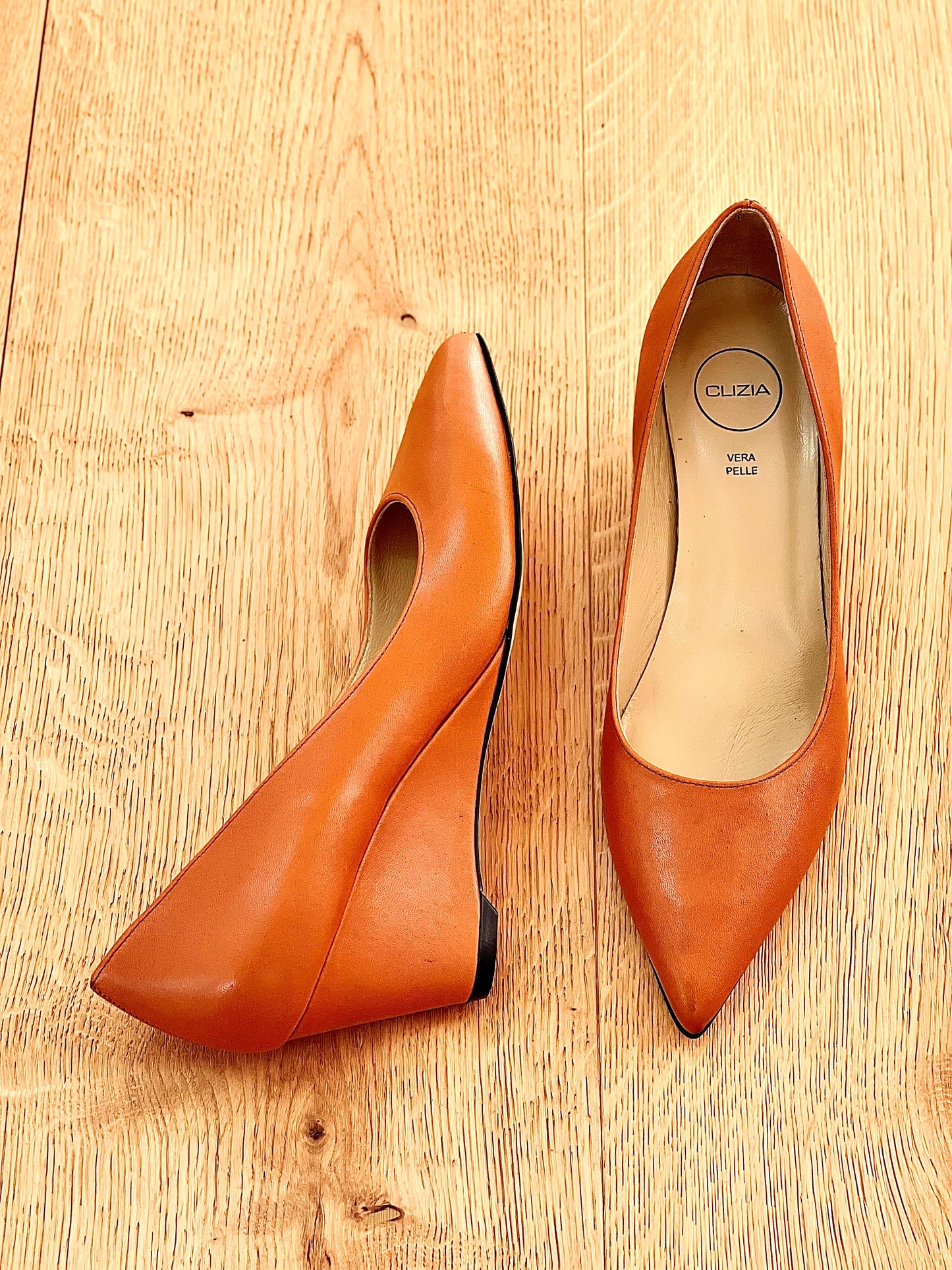 AVA LEATHER LEATHER