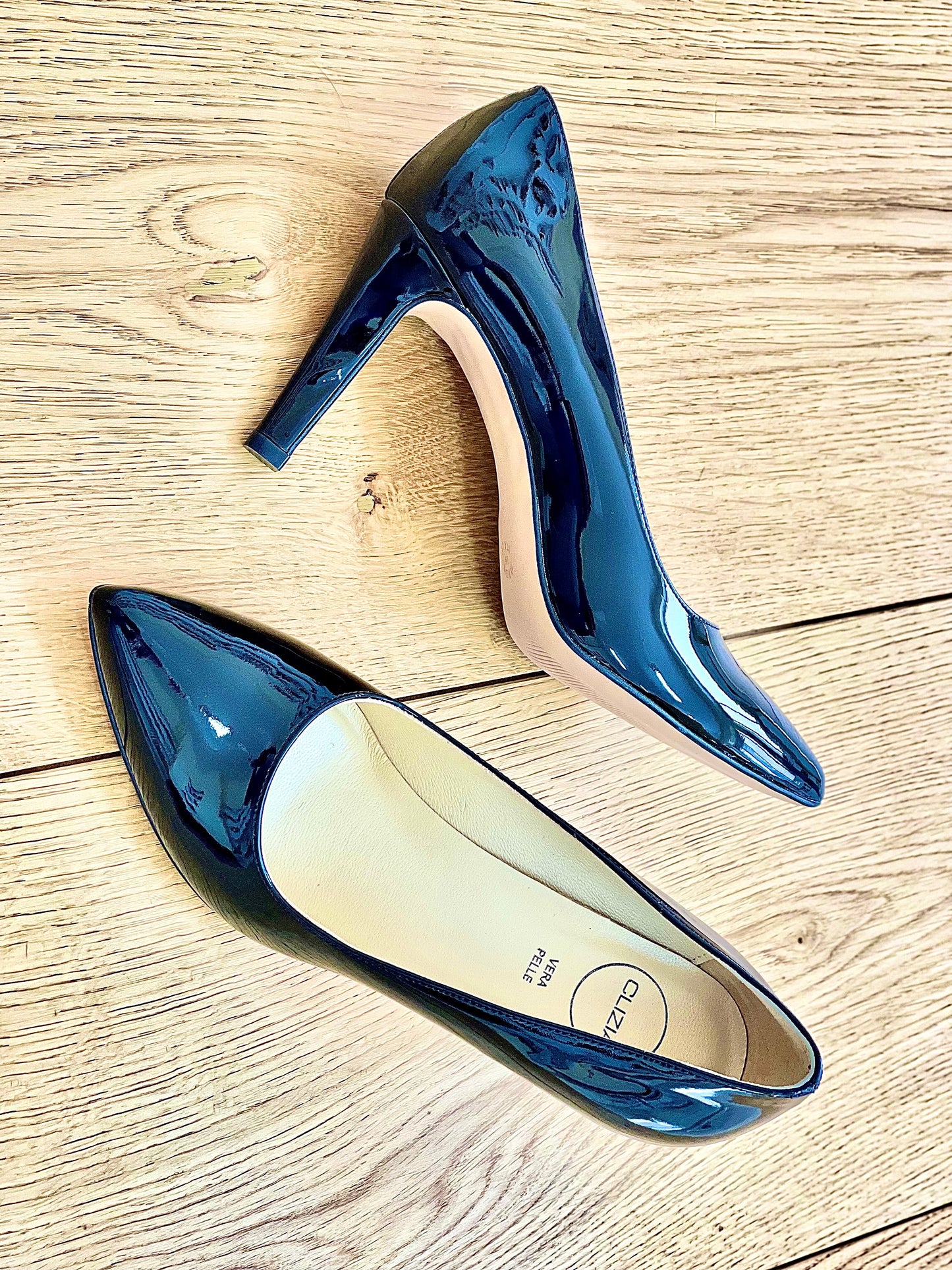 EMY BLACK PATENT LEATHER