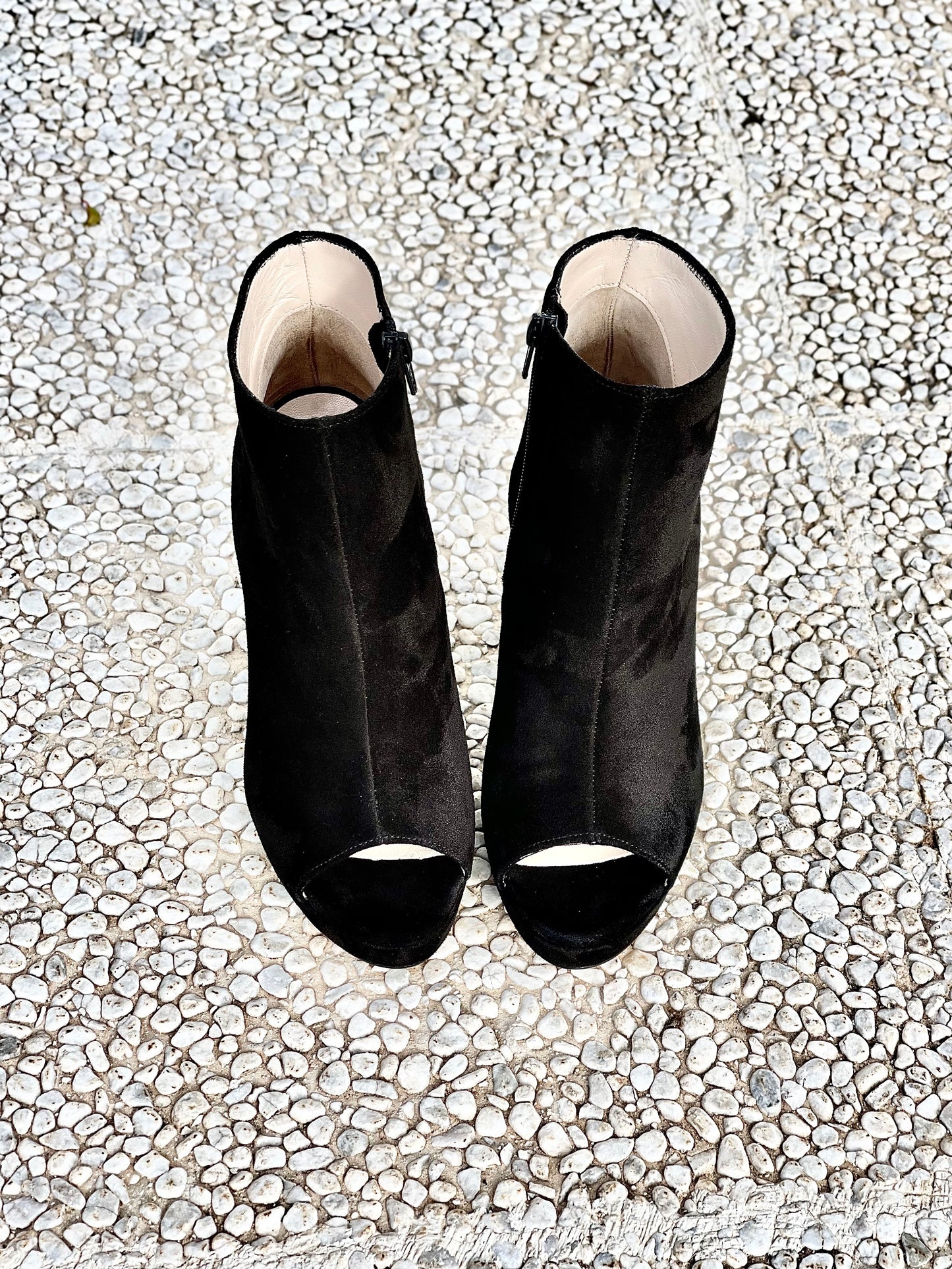JESSA BLACK SUEDE