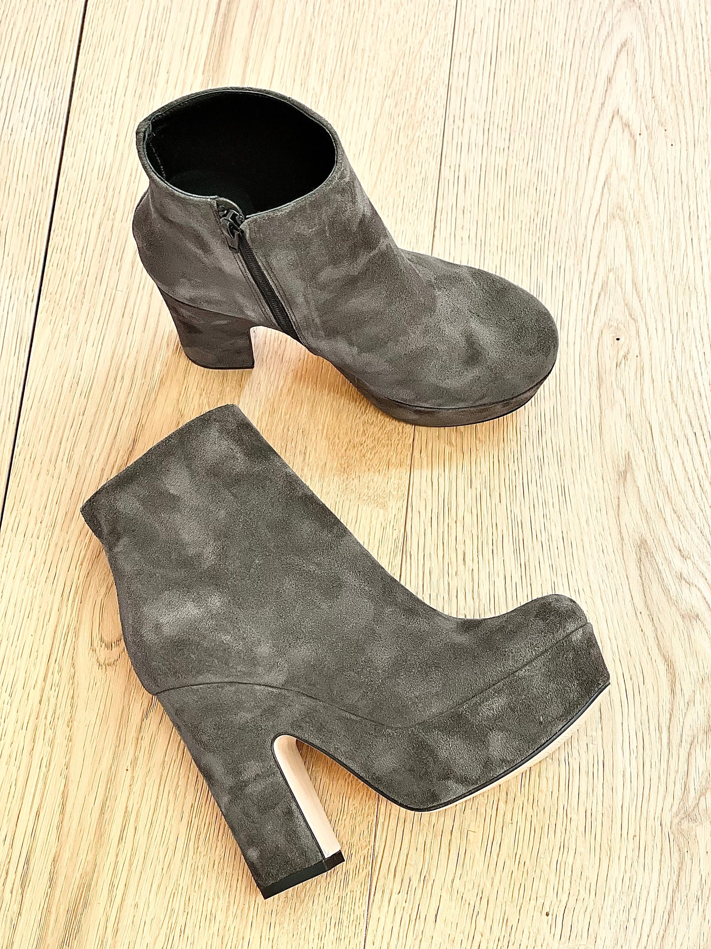 TURAN SUEDE KHAKI
