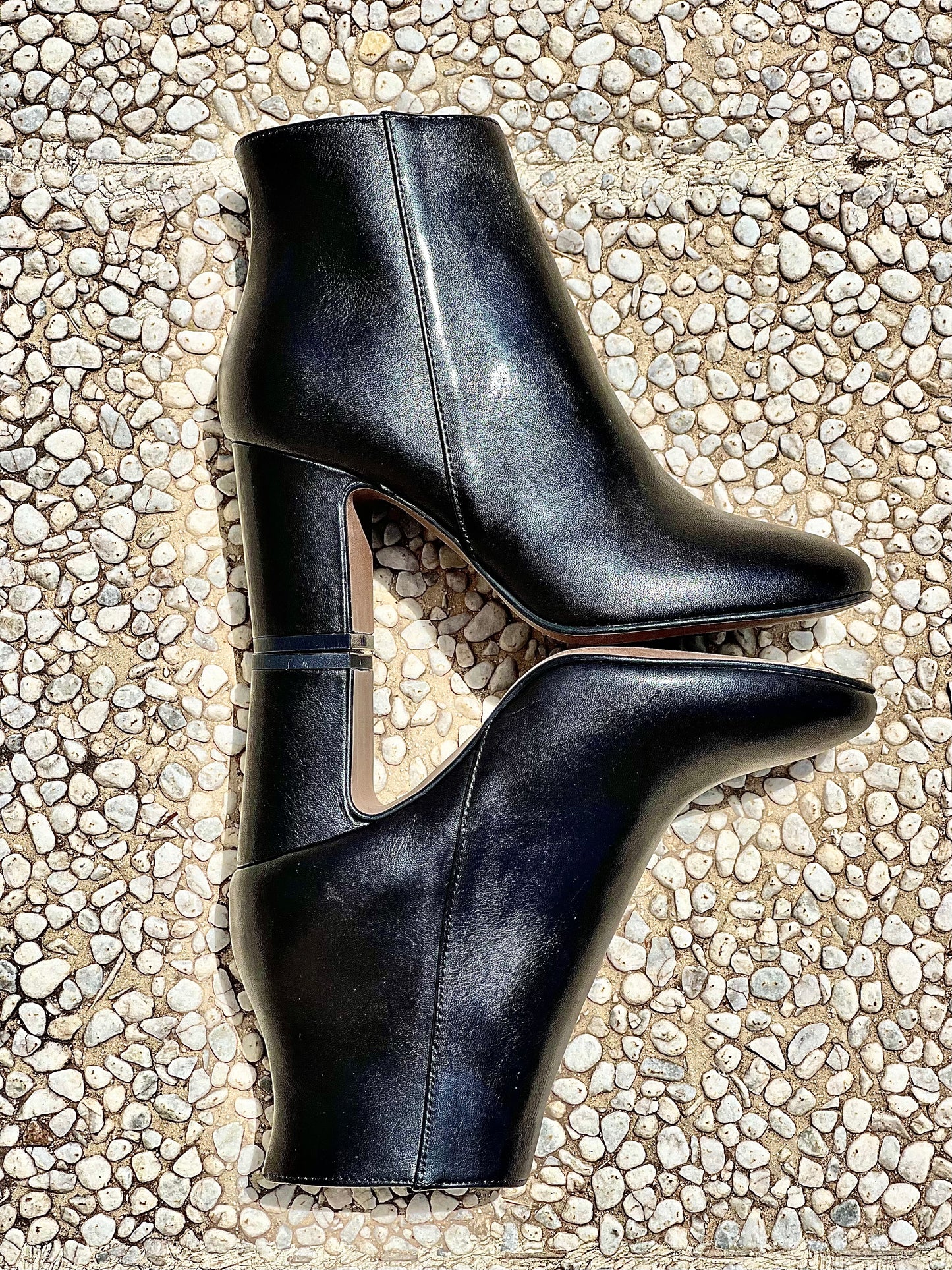 ROMA BLACK