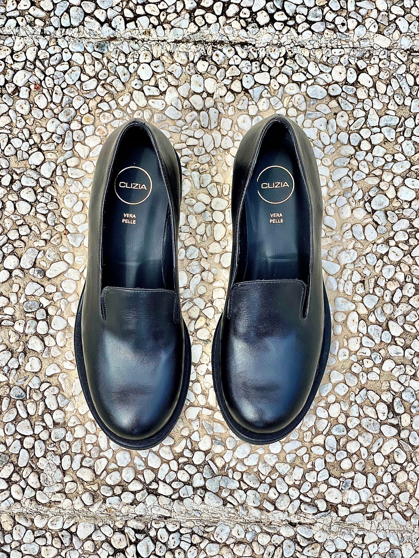 KIKO BLACK LEATHER