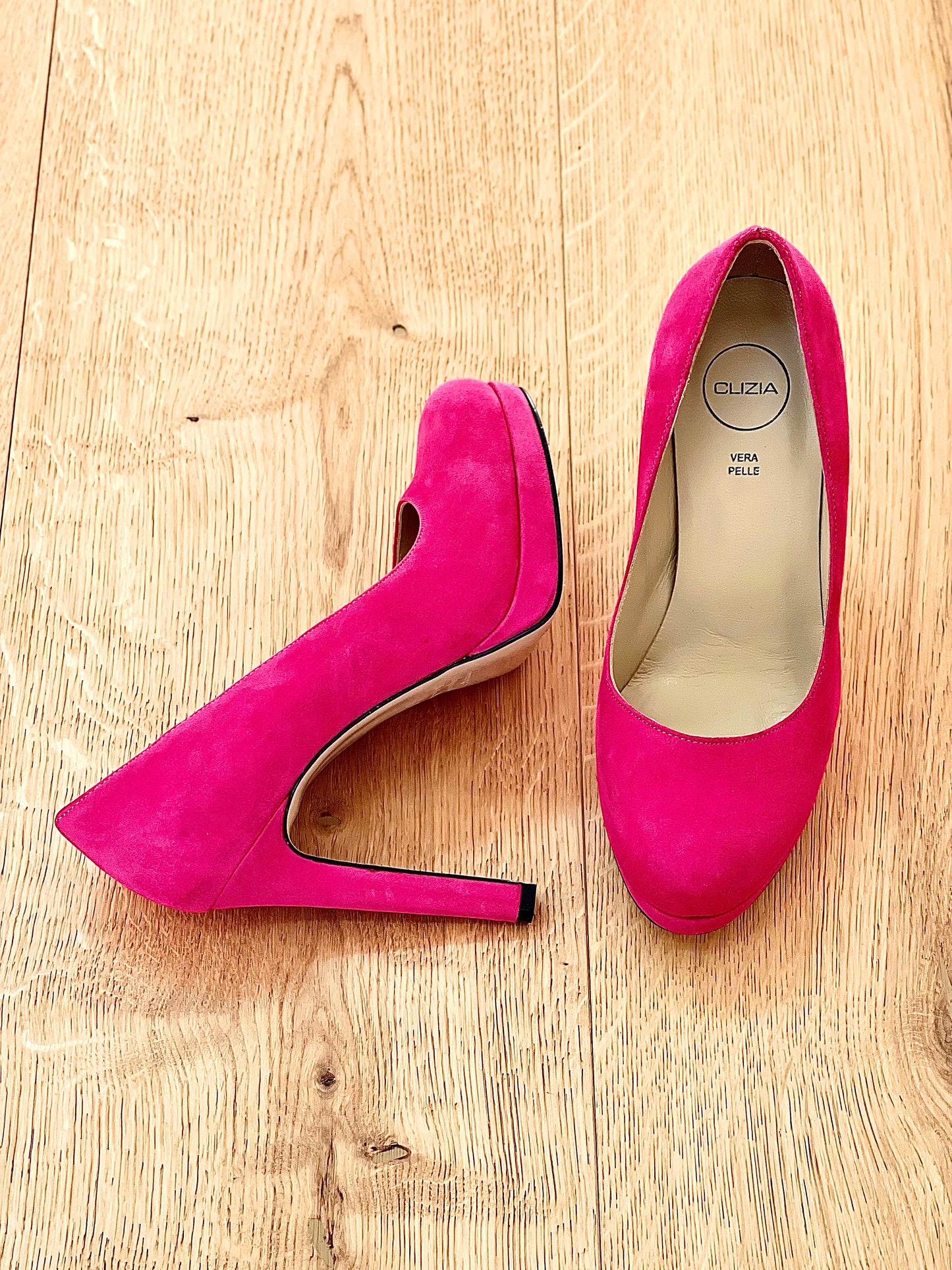 ANNA FUCHSIA SUEDE