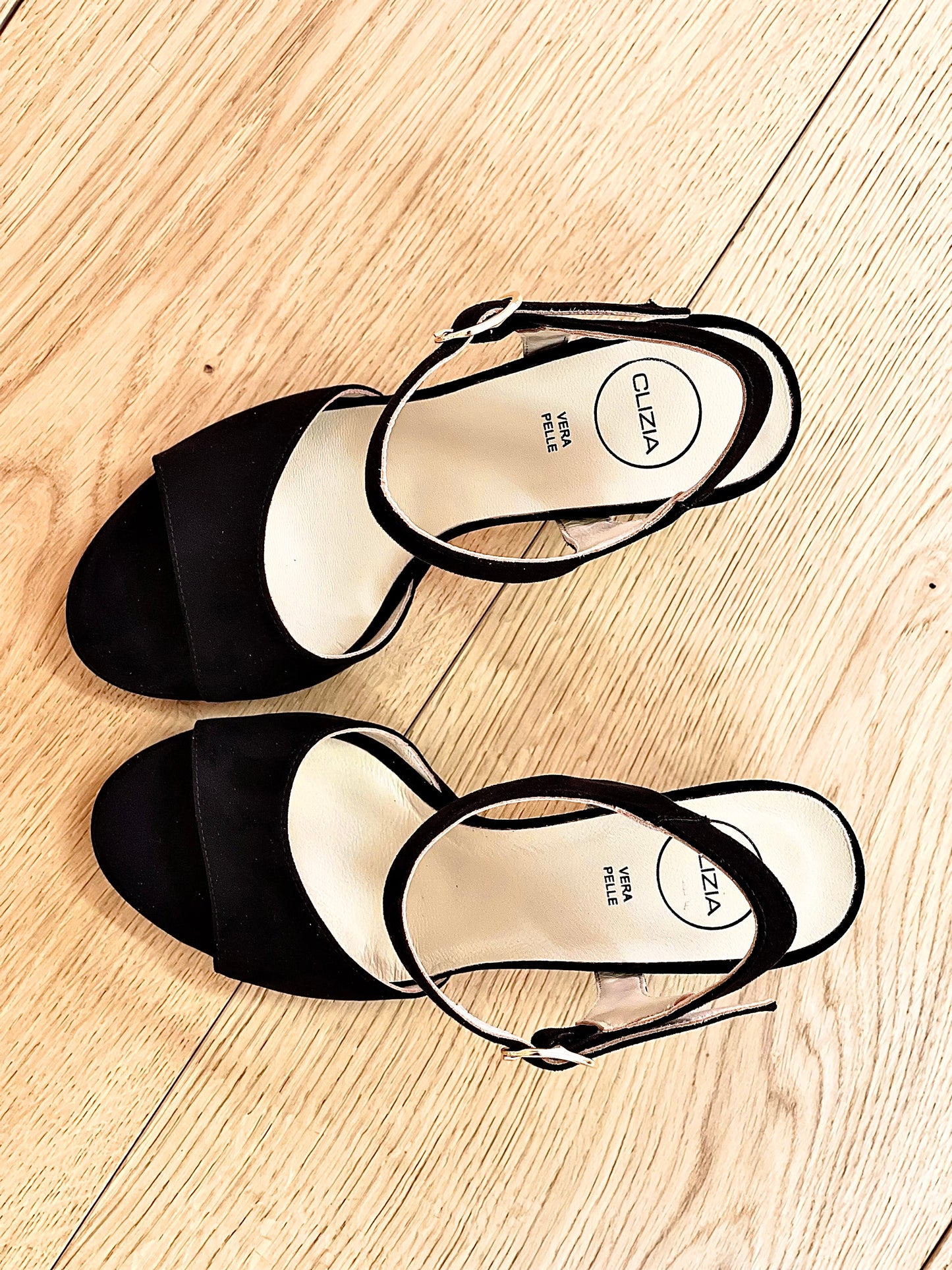 BLACK SUEDE TERRY