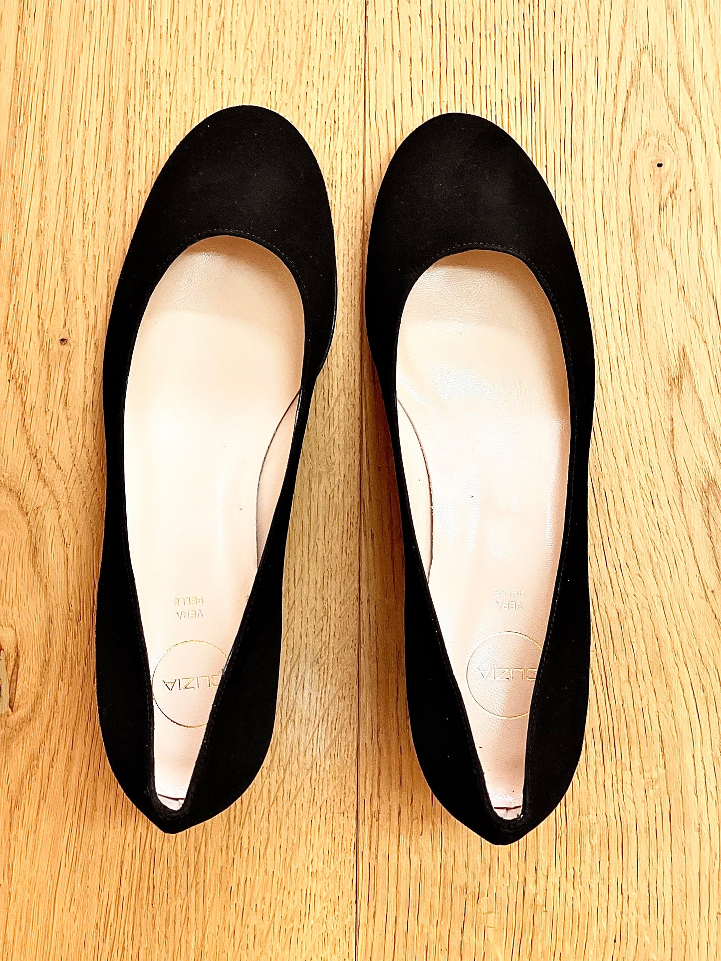 BLACK SUEDE TAYLOR