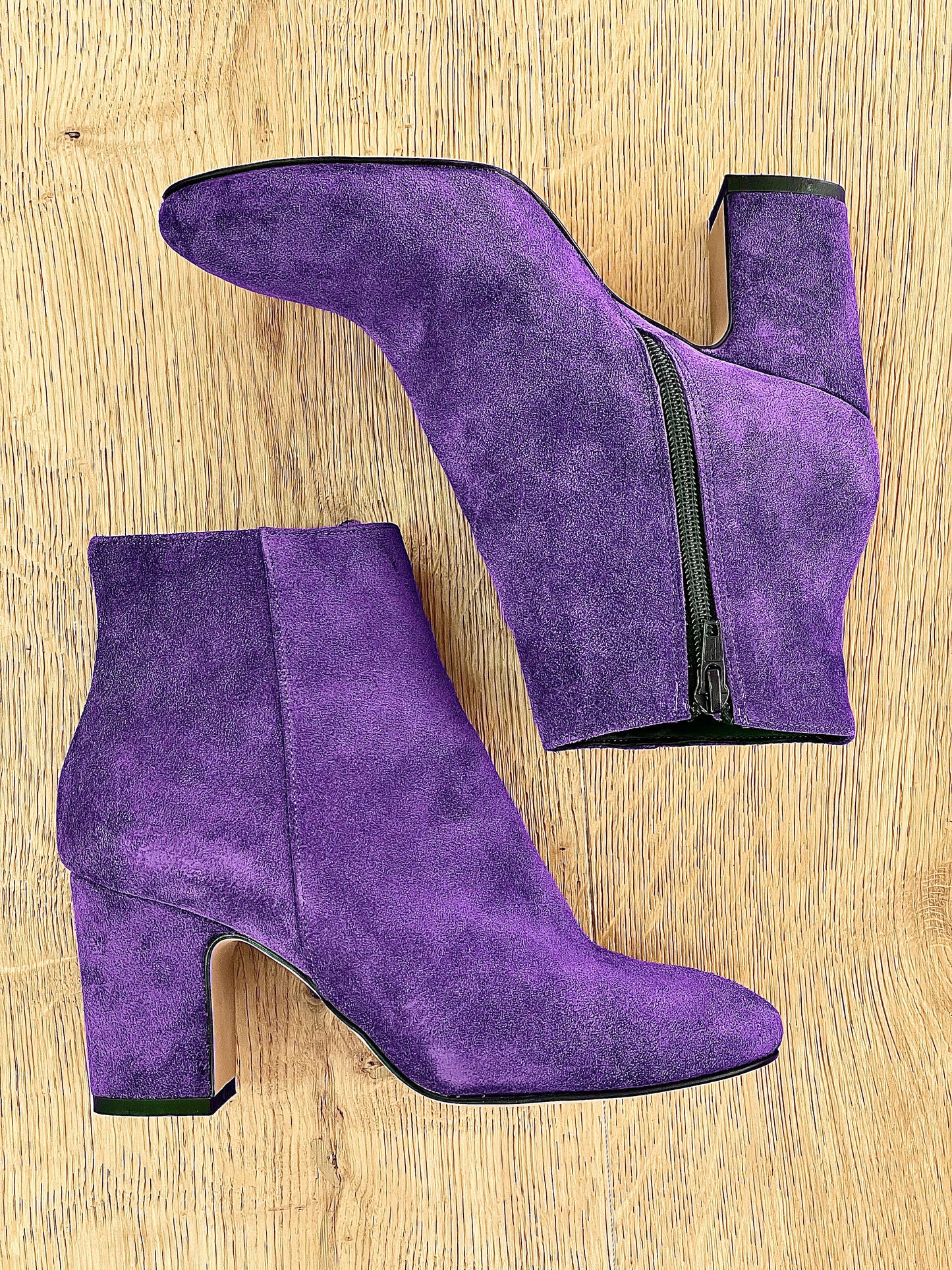 PURPLE SUEDE ROME