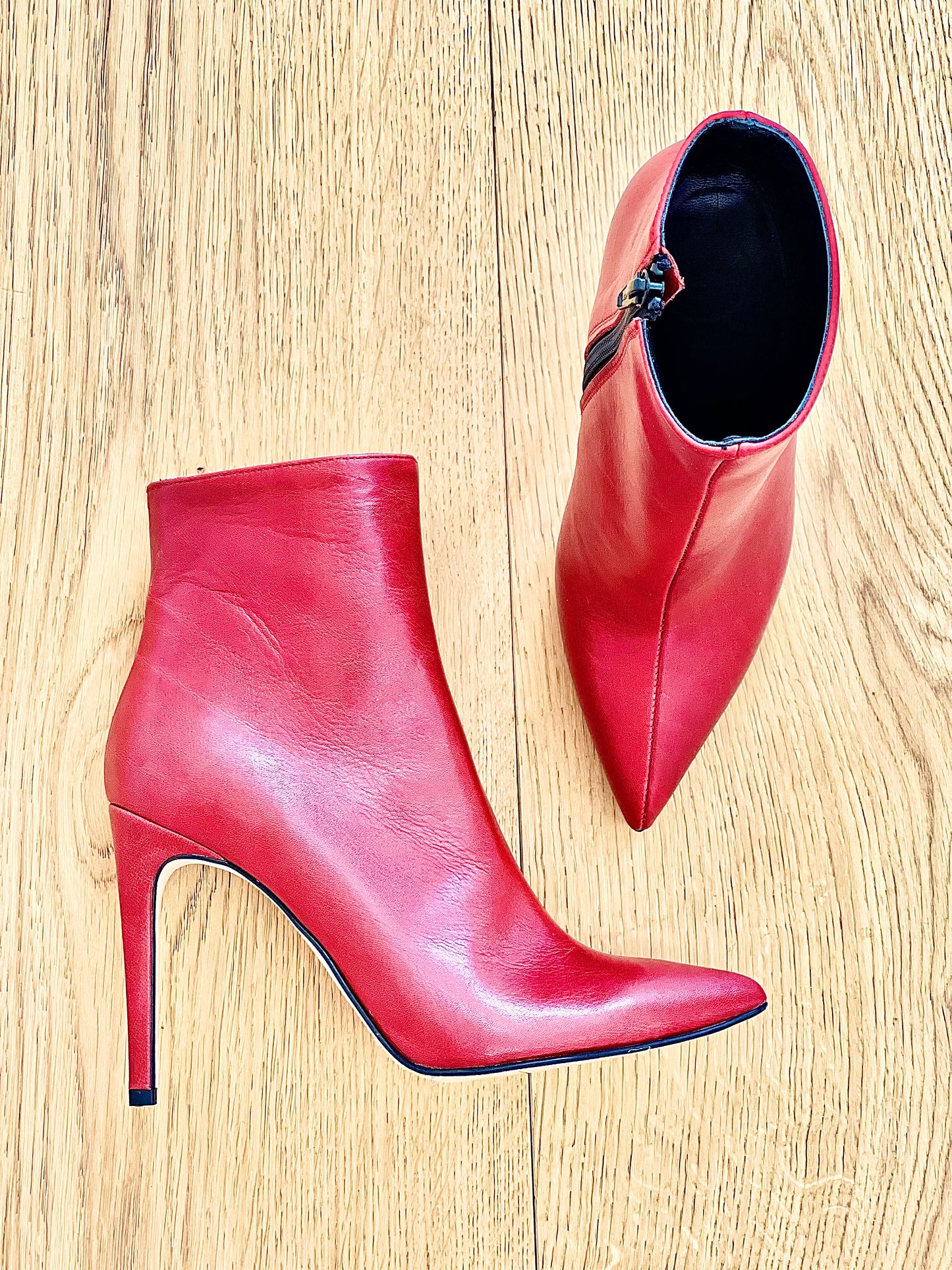 BORN RED LEATHER