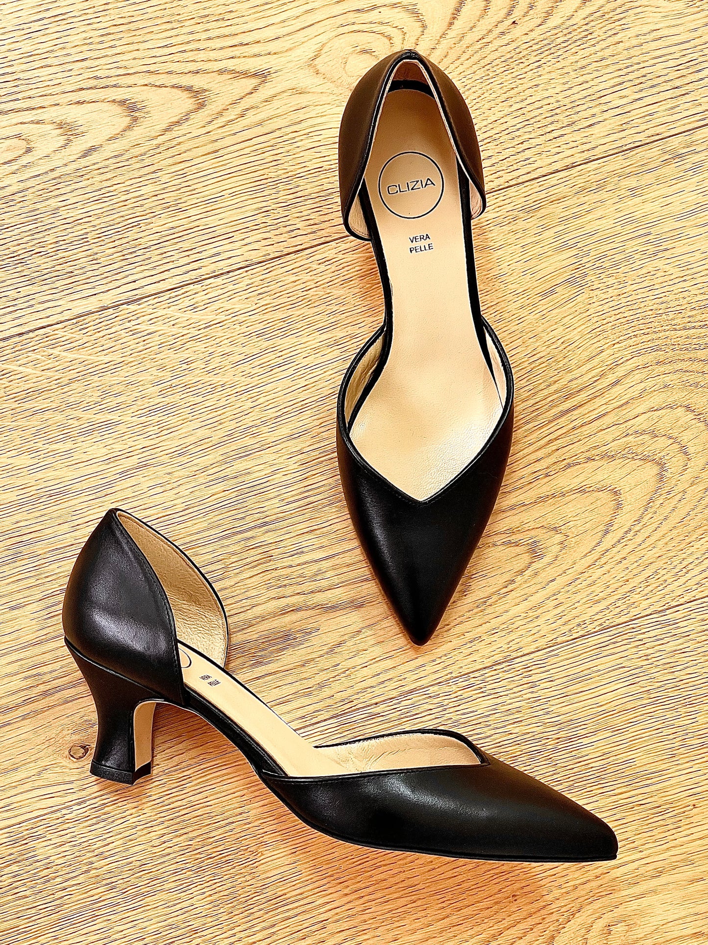 ALDA BLACK LEATHER
