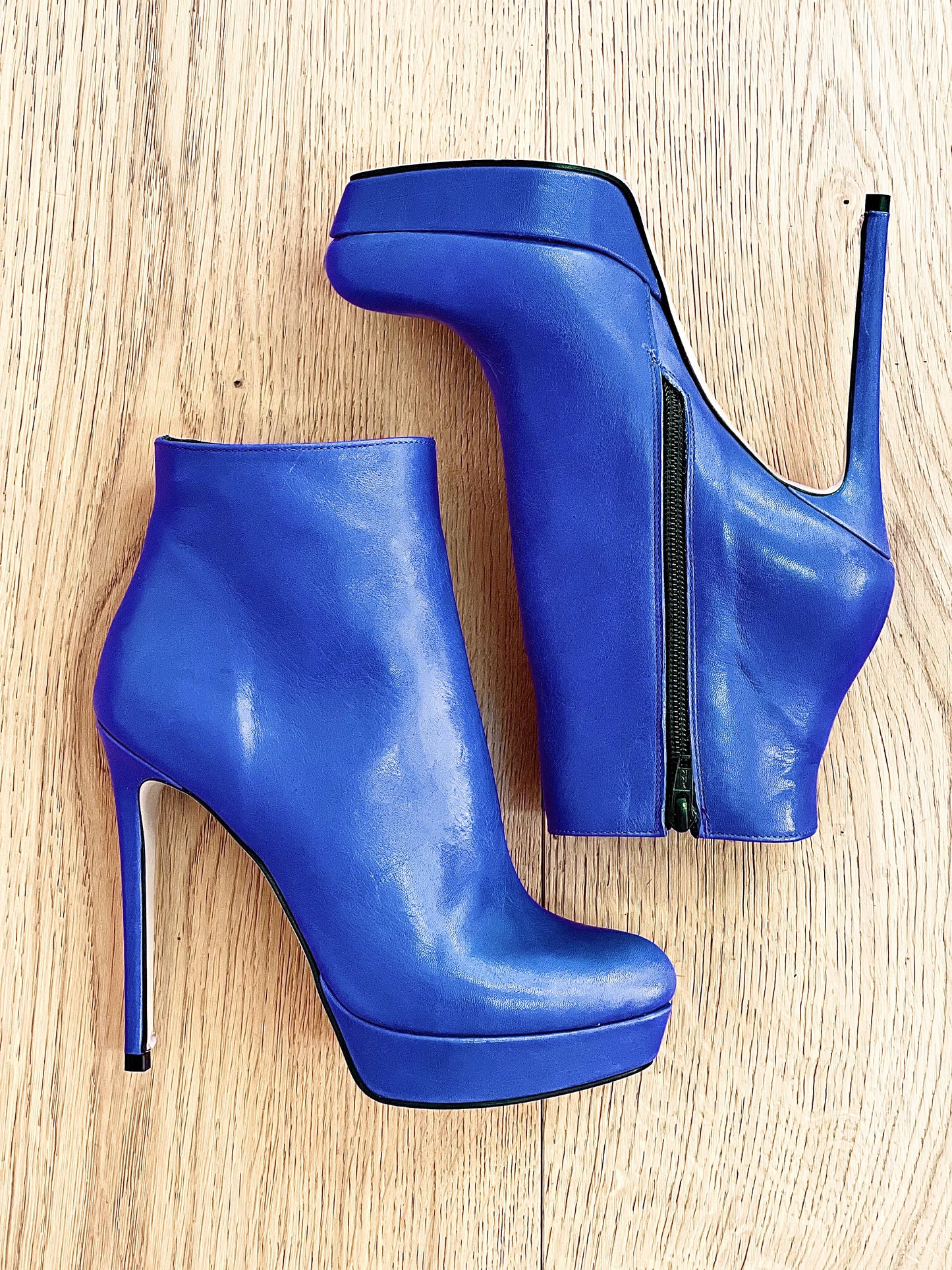 LOREN BLUETTE LEATHER