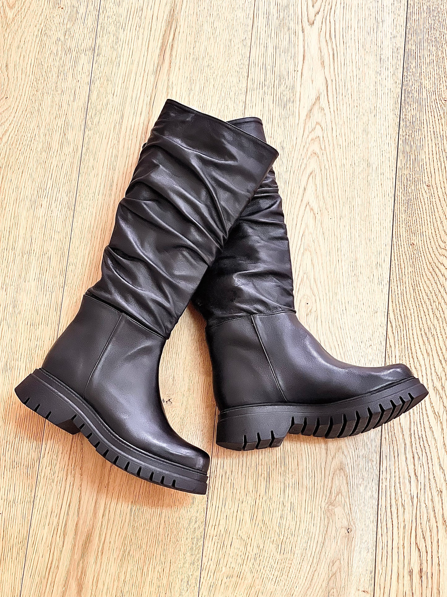 MORGAN LEATHER BLACK