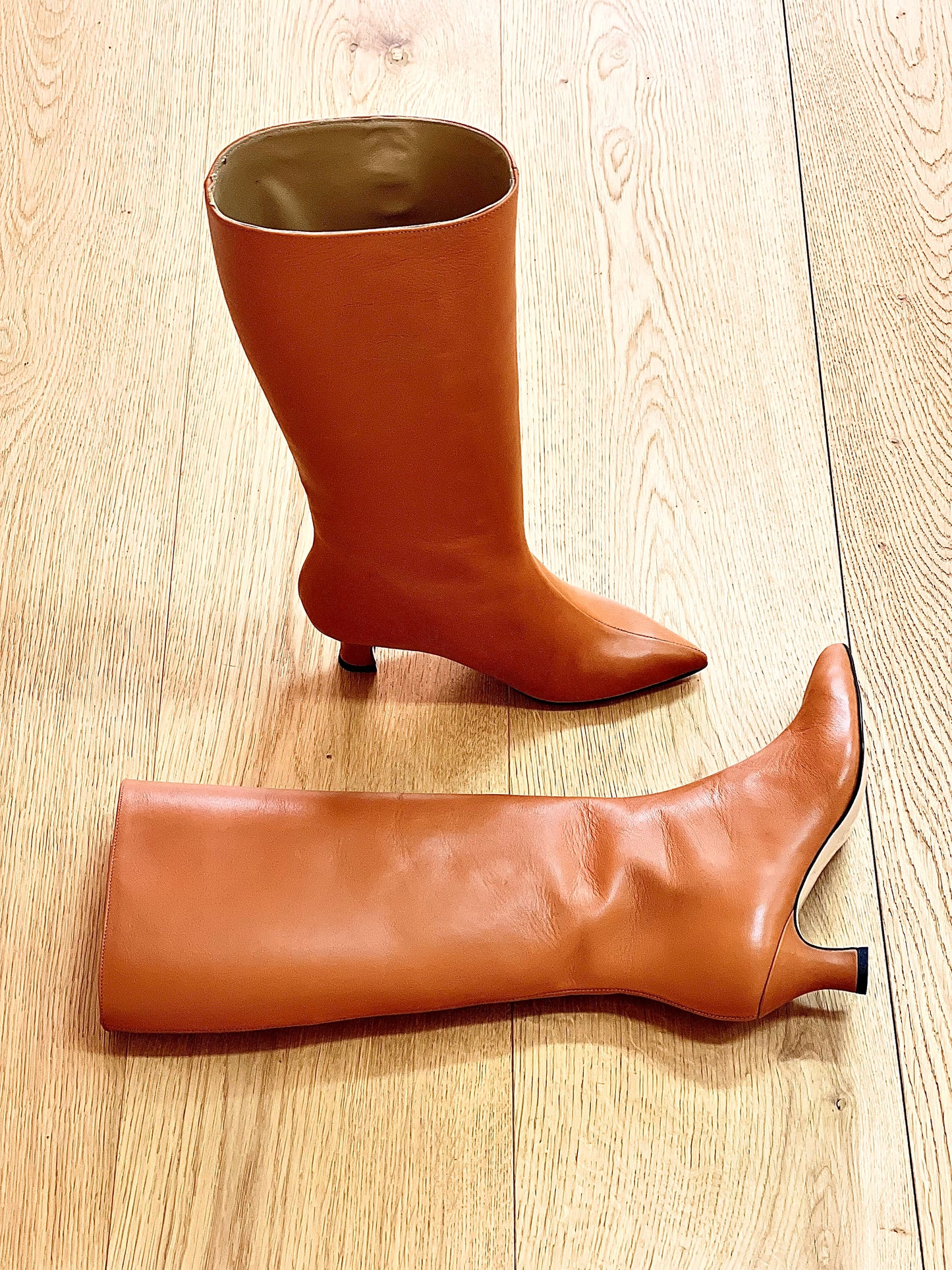 MAGELLAN LEATHER