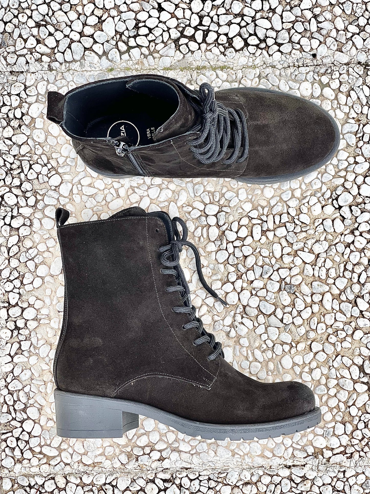 BLACK SUEDE SAMBA