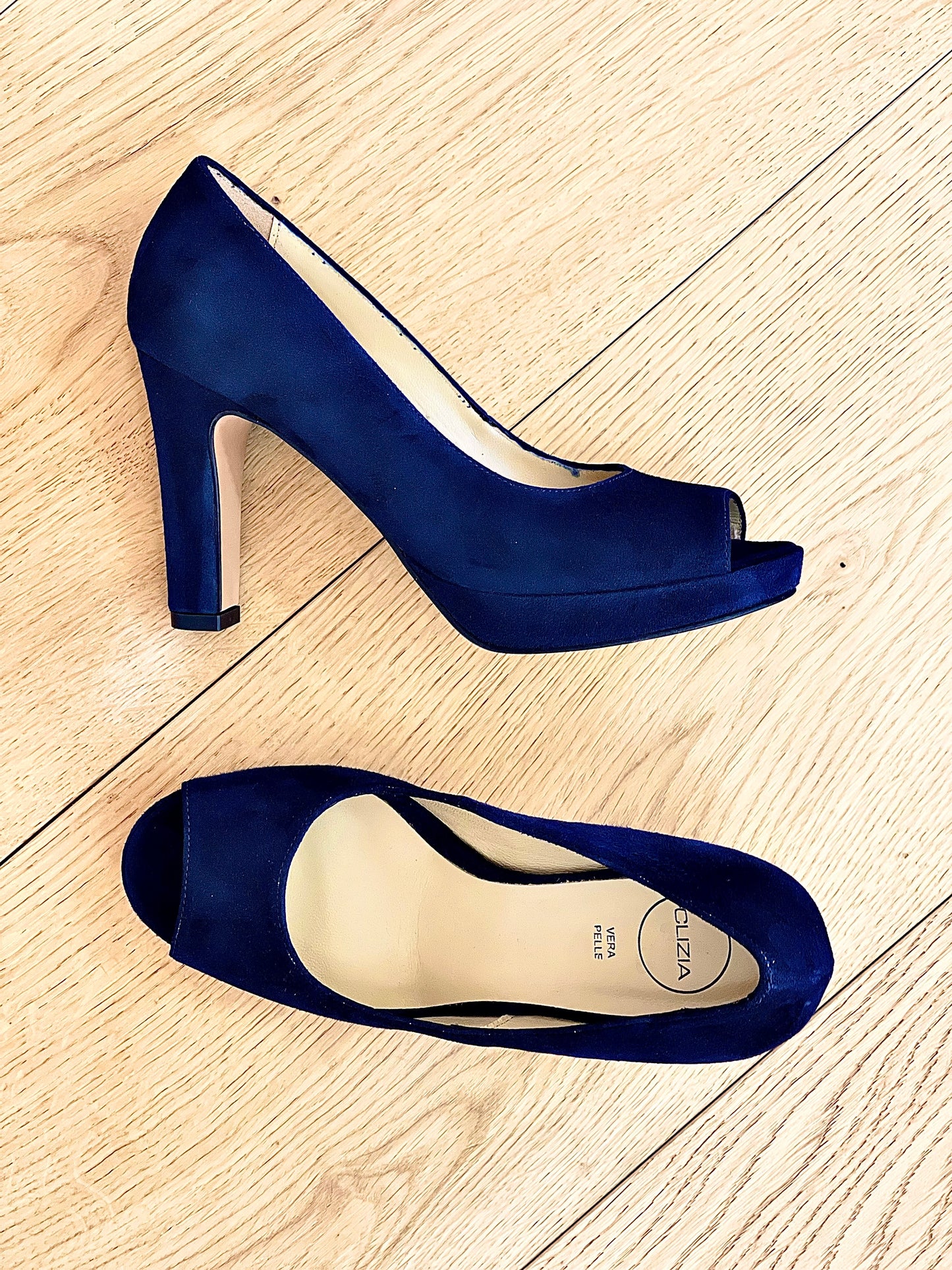 IRINA BLUE SUEDE