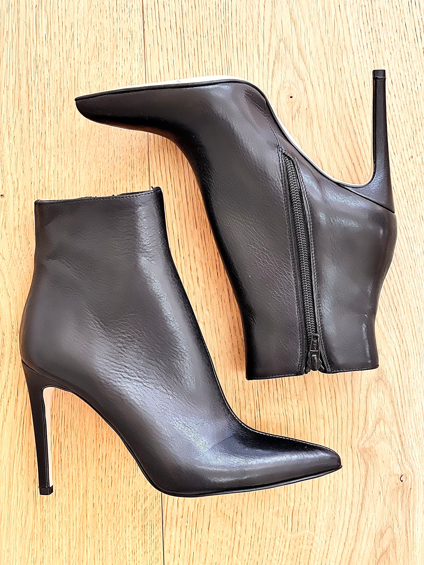 BORN BLACK LEATHER