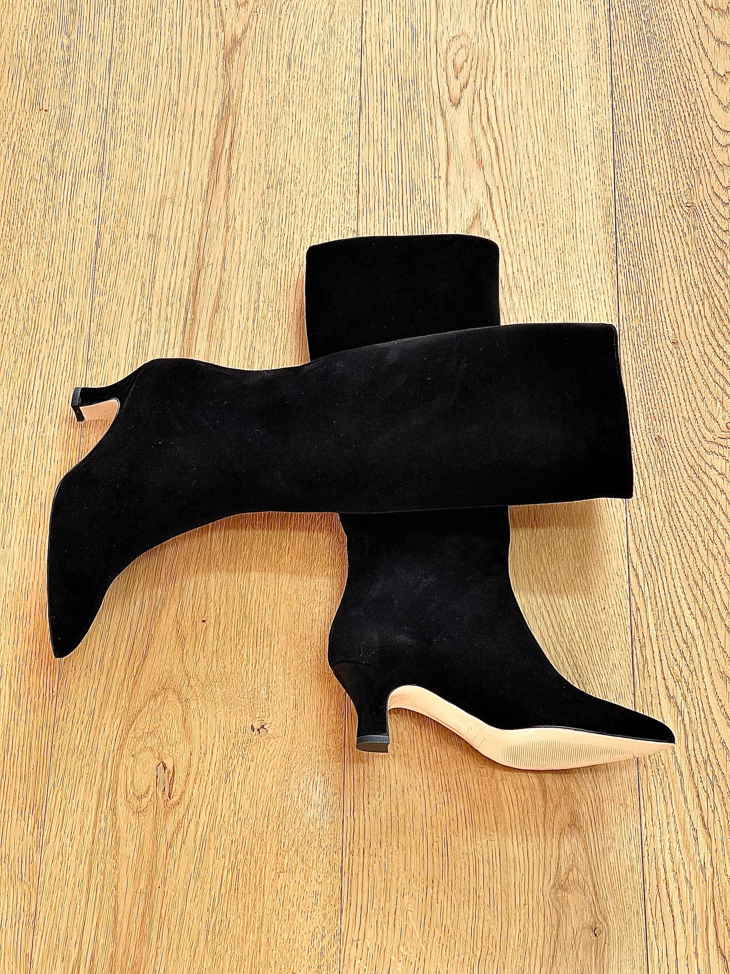 BLACK SUEDE MAGELLAN