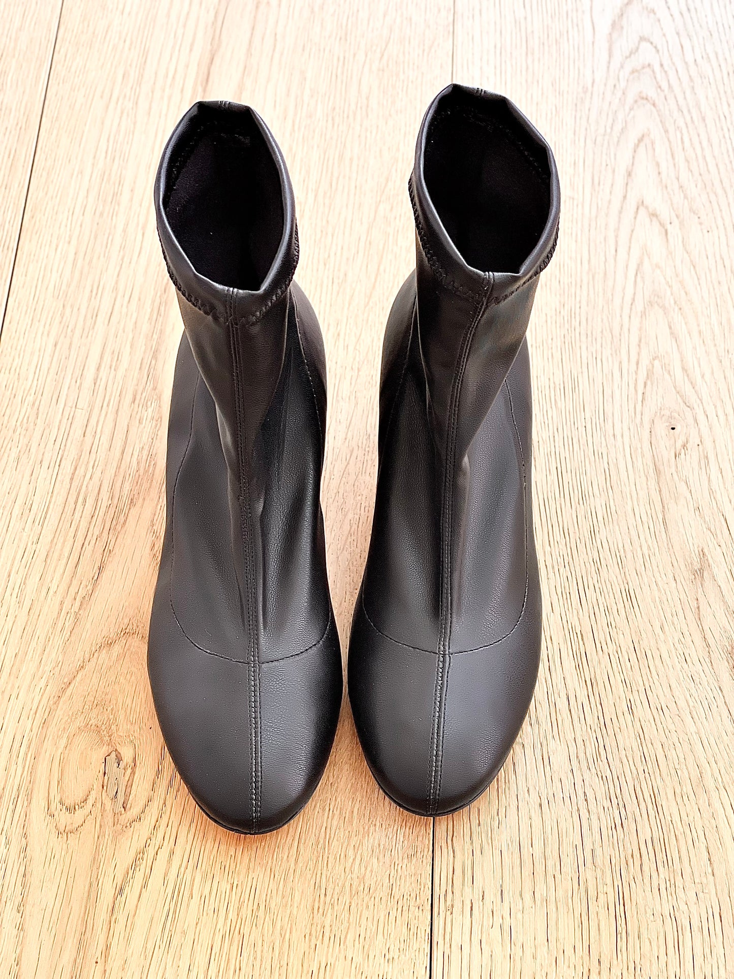GENERATION BLACK LEATHER