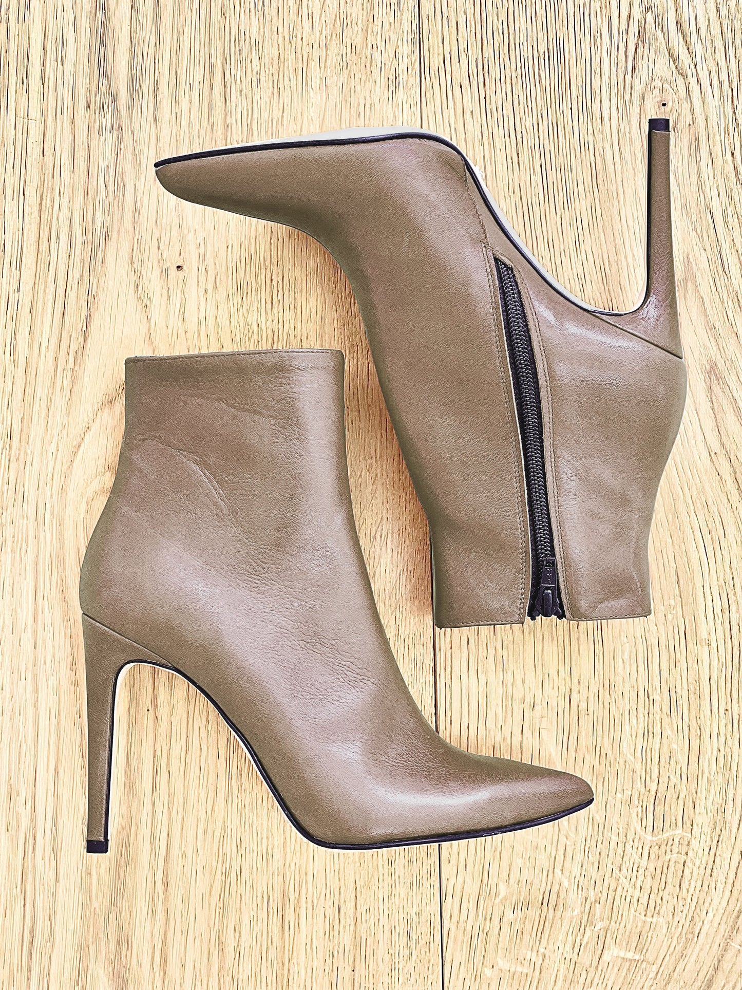NATO TAUPE LEATHER