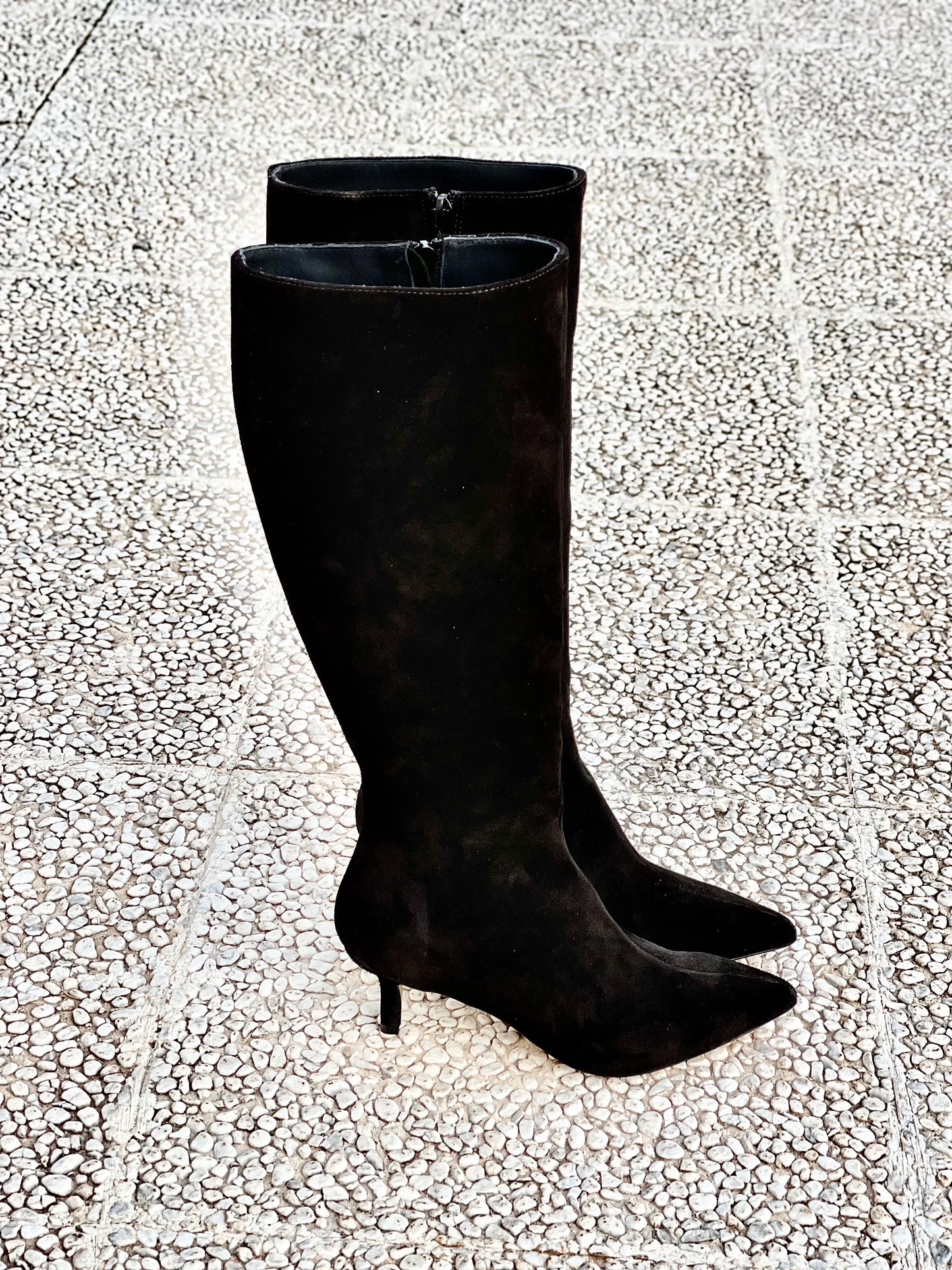 CANDY BLACK SUEDE