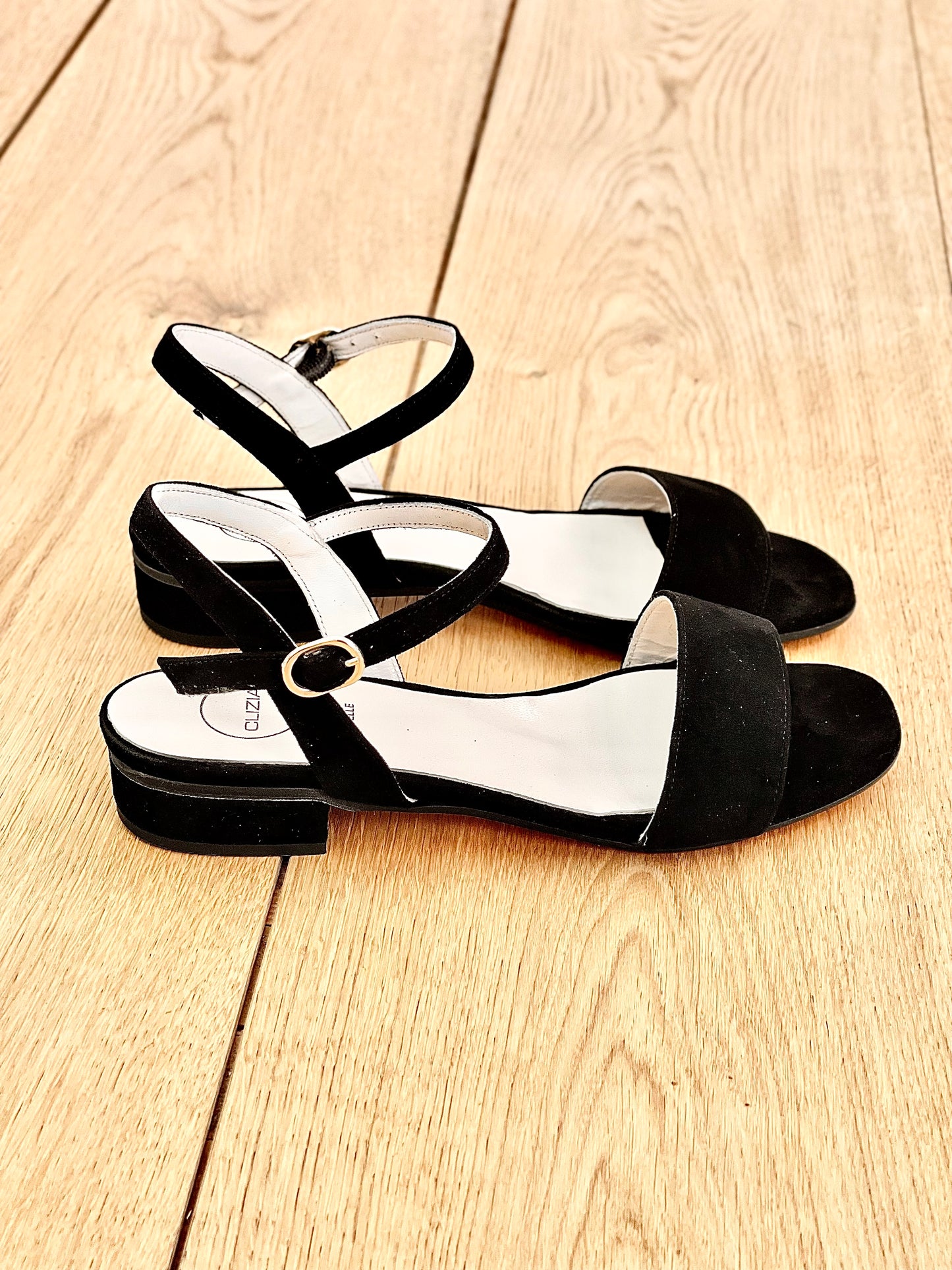 BROOK BLACK SUEDE
